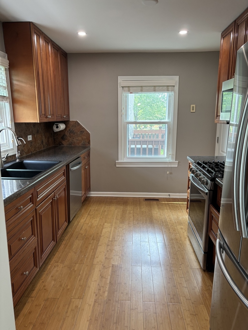 490 Grove Avenue, Wood Dale, IL 60191