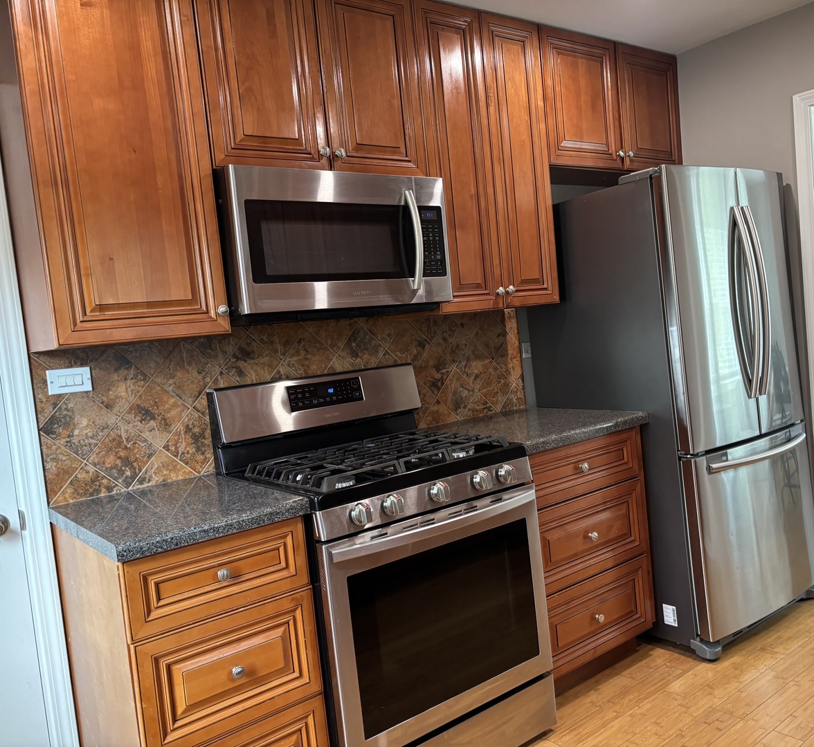 490 Grove Avenue, Wood Dale, IL 60191