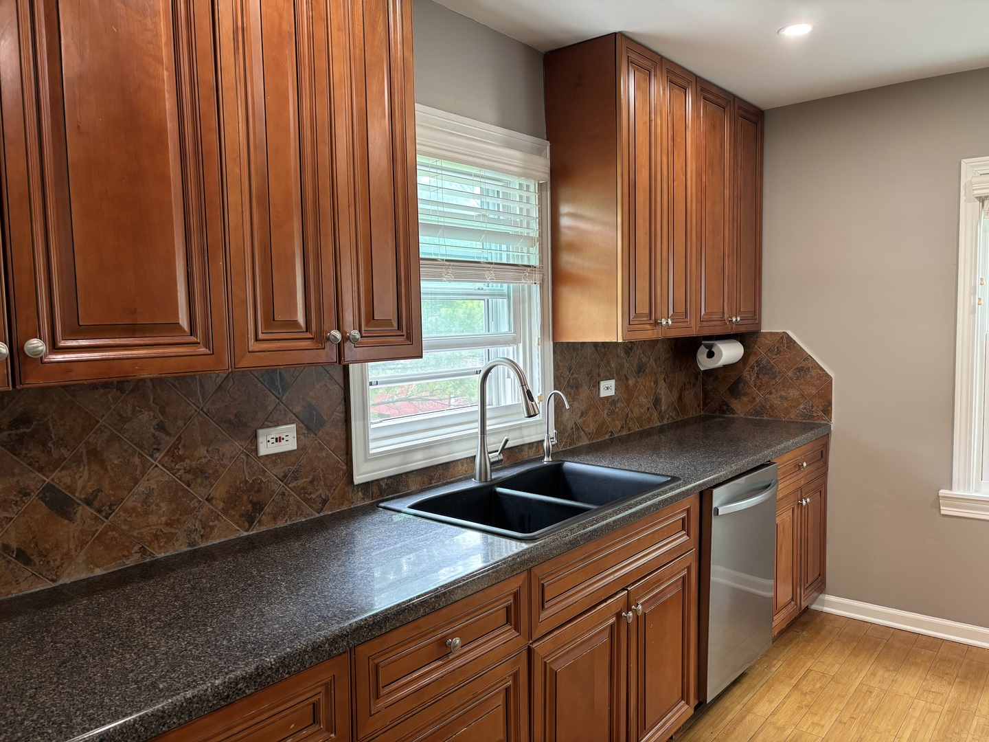 490 Grove Avenue, Wood Dale, IL 60191