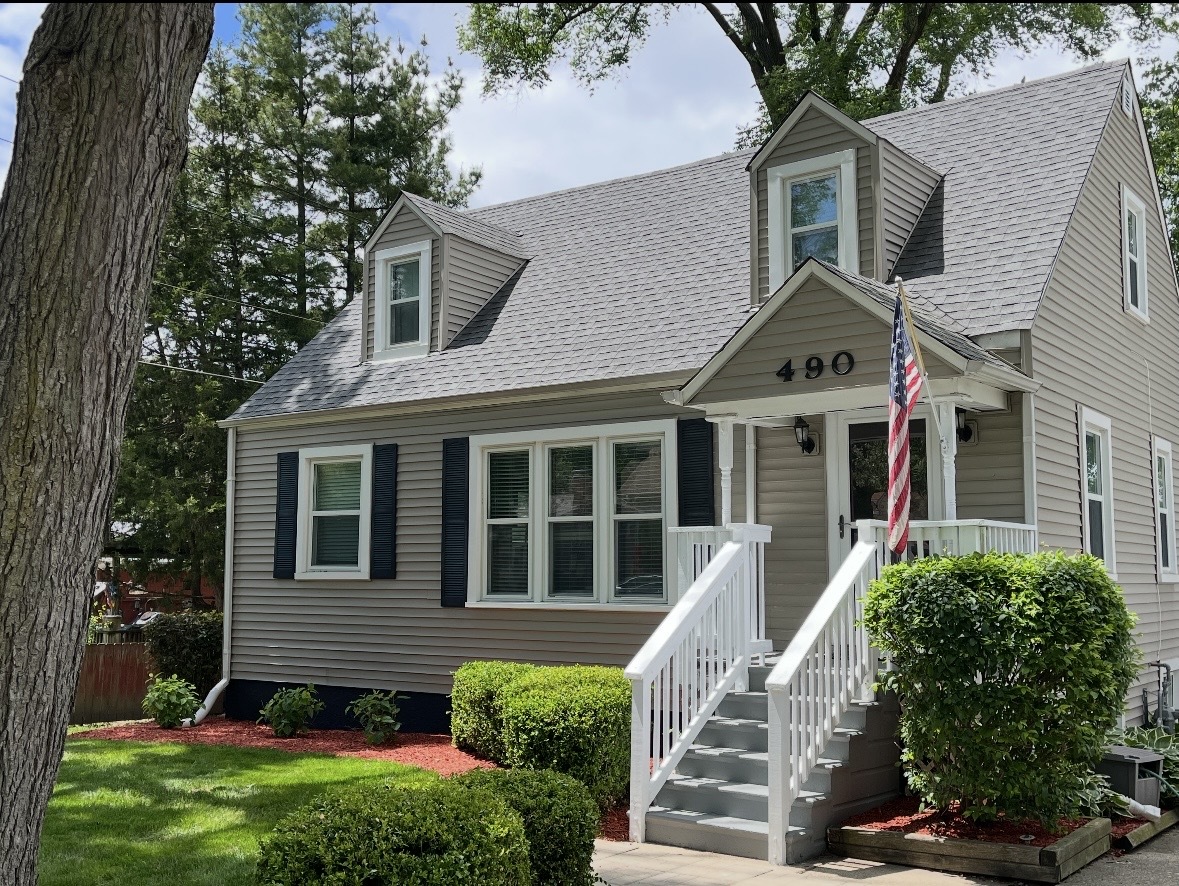 490 Grove Avenue, Wood Dale, IL 60191