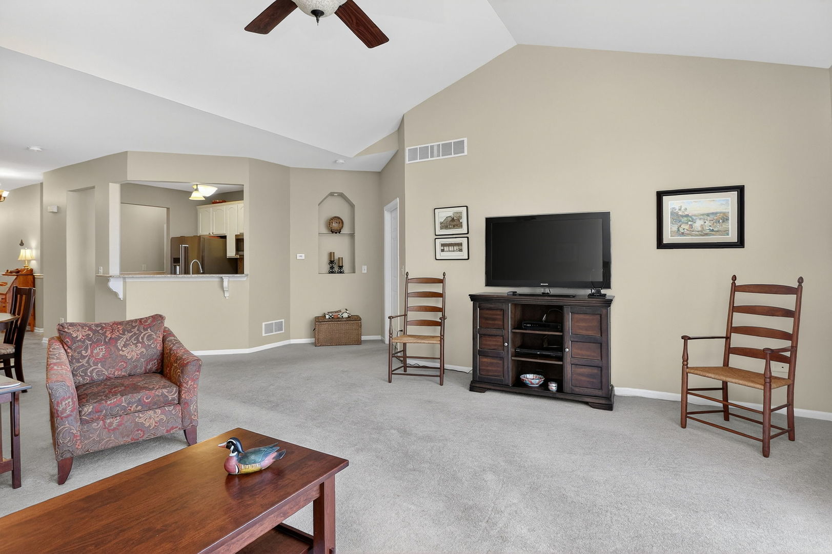 1574 SEDONA Avenue, Aurora, IL 60504