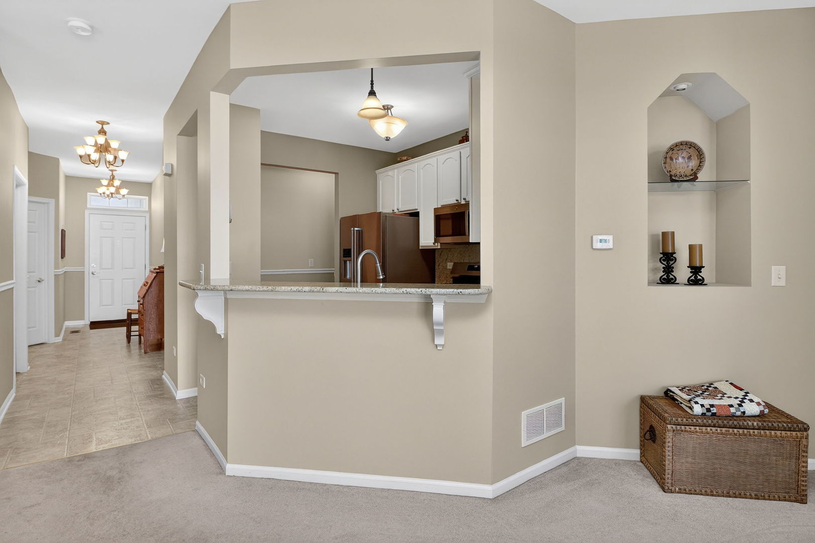 1574 SEDONA Avenue, Aurora, IL 60504