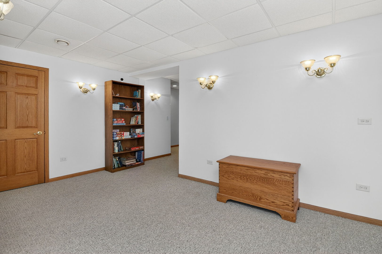 1574 SEDONA Avenue, Aurora, IL 60504