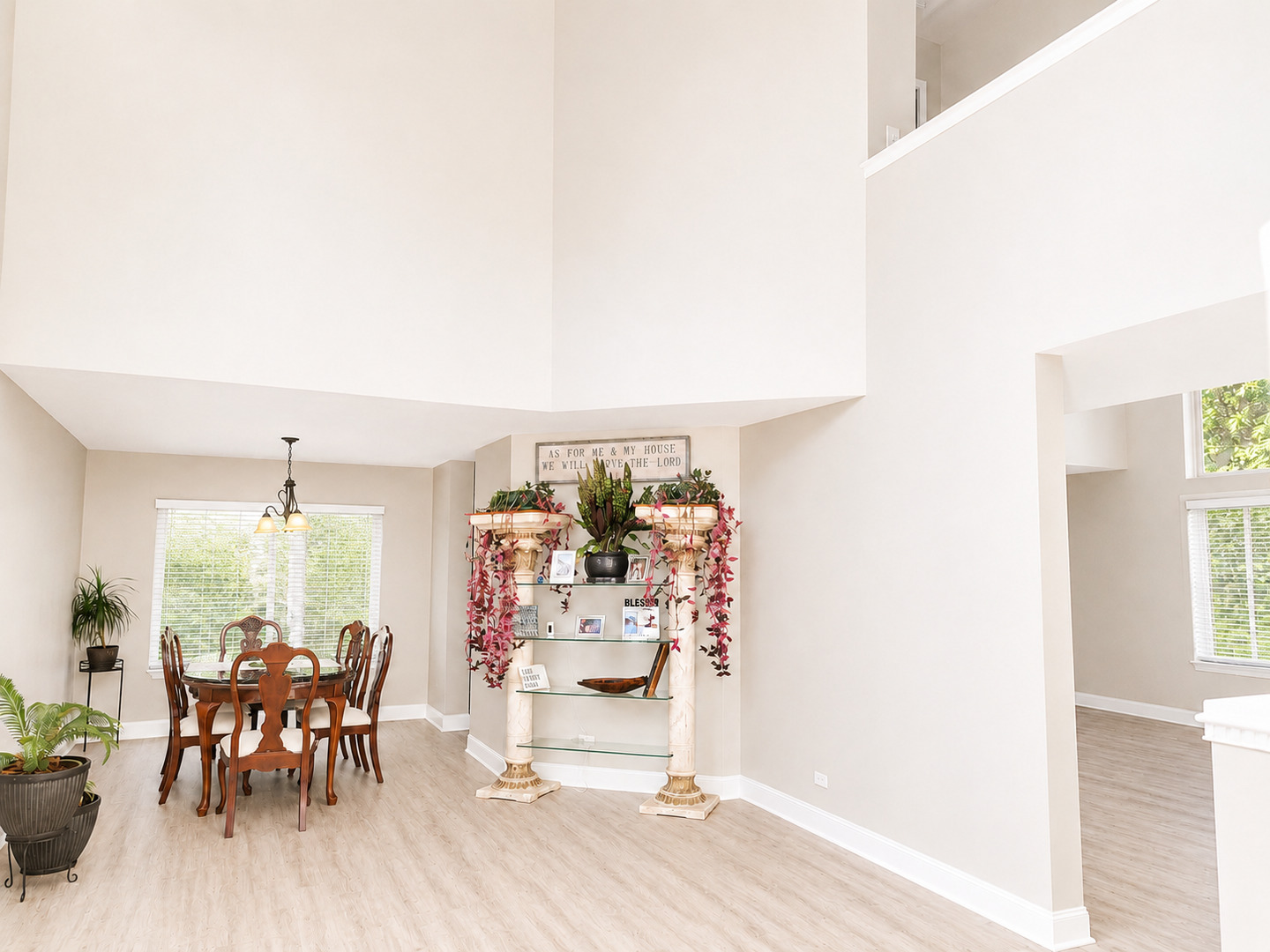 46 W Redhead Court, Round Lake Beach, IL 60073