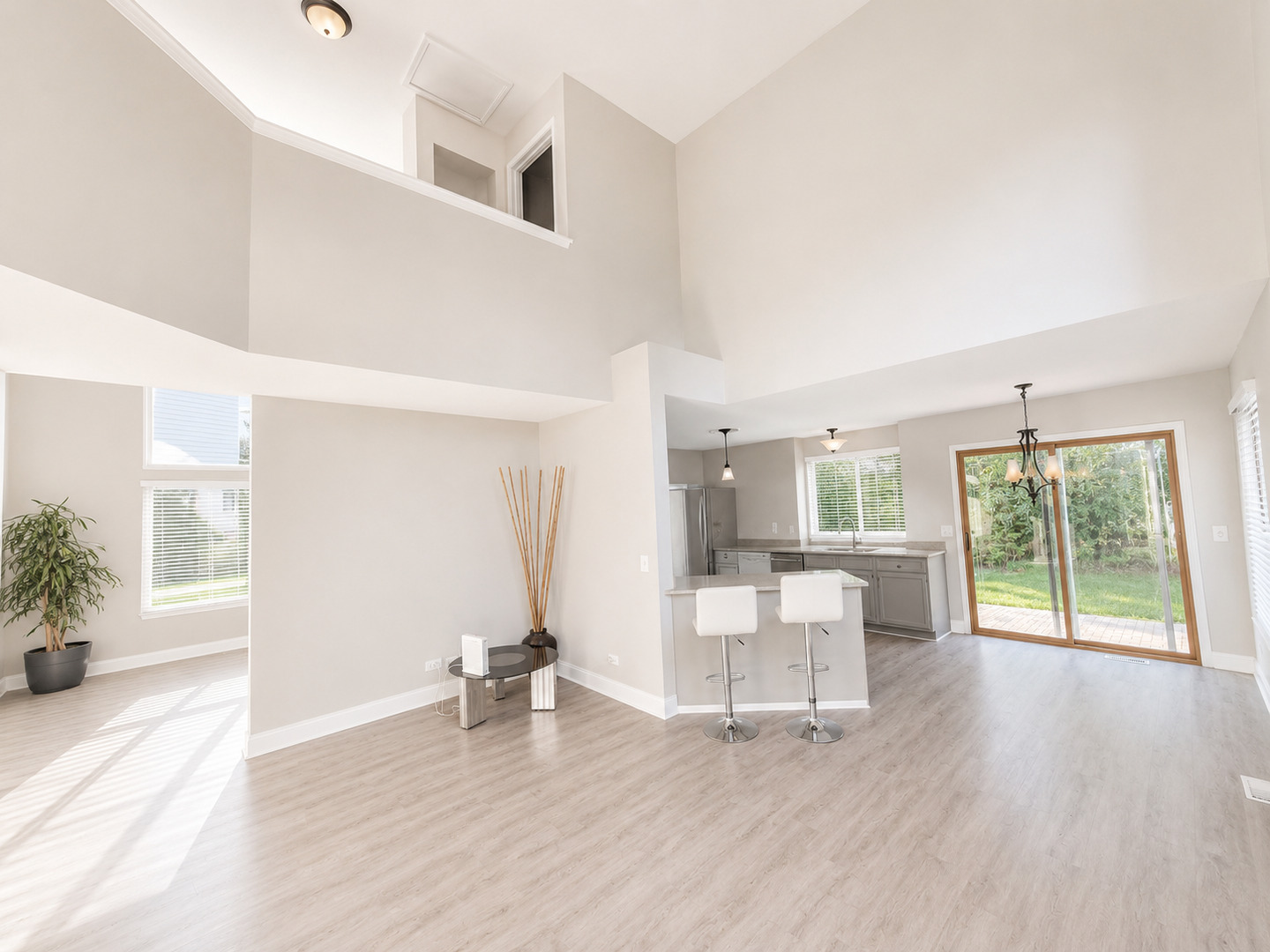 46 W Redhead Court, Round Lake Beach, IL 60073