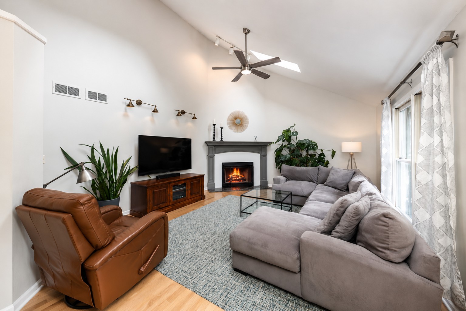 5419 Grand Avenue, Downers Grove, IL 60515