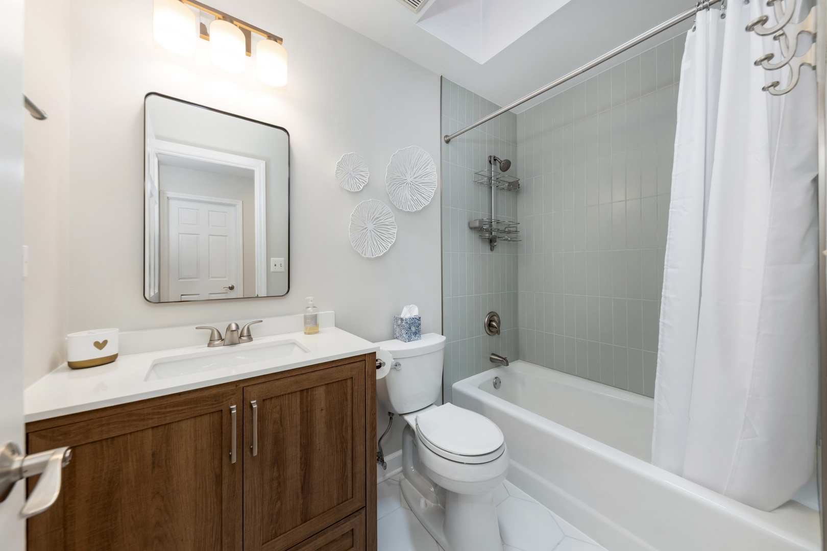 5419 Grand Avenue, Downers Grove, IL 60515
