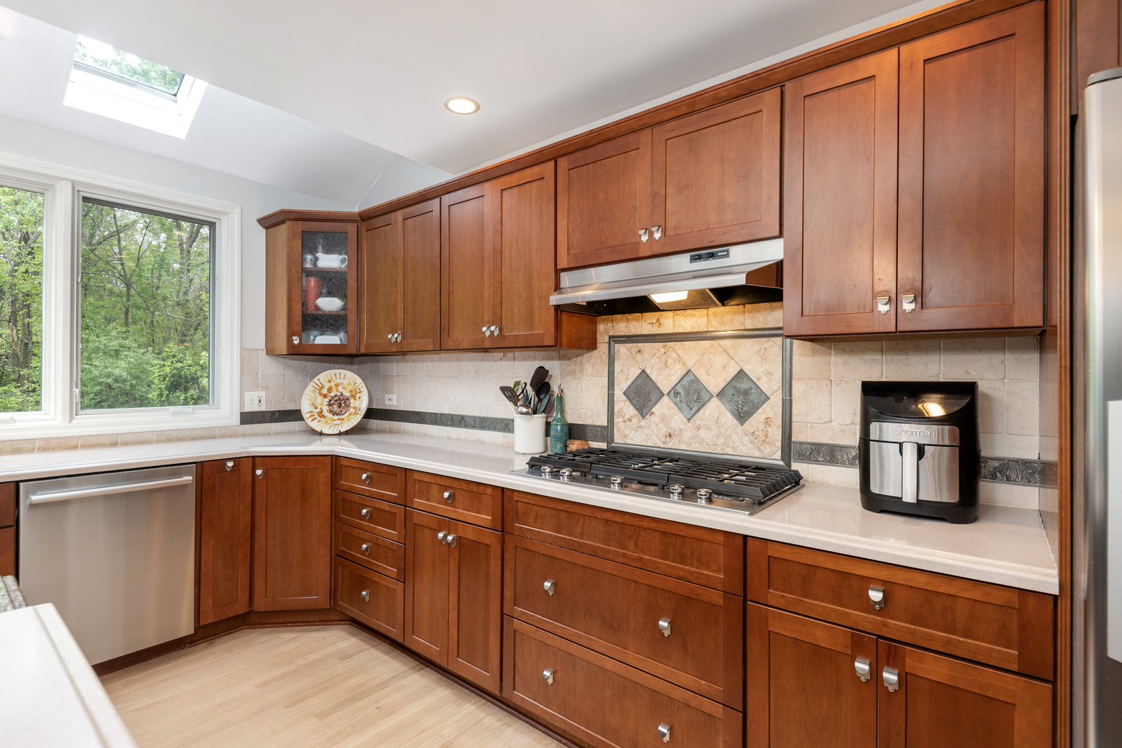 5419 Grand Avenue, Downers Grove, IL 60515