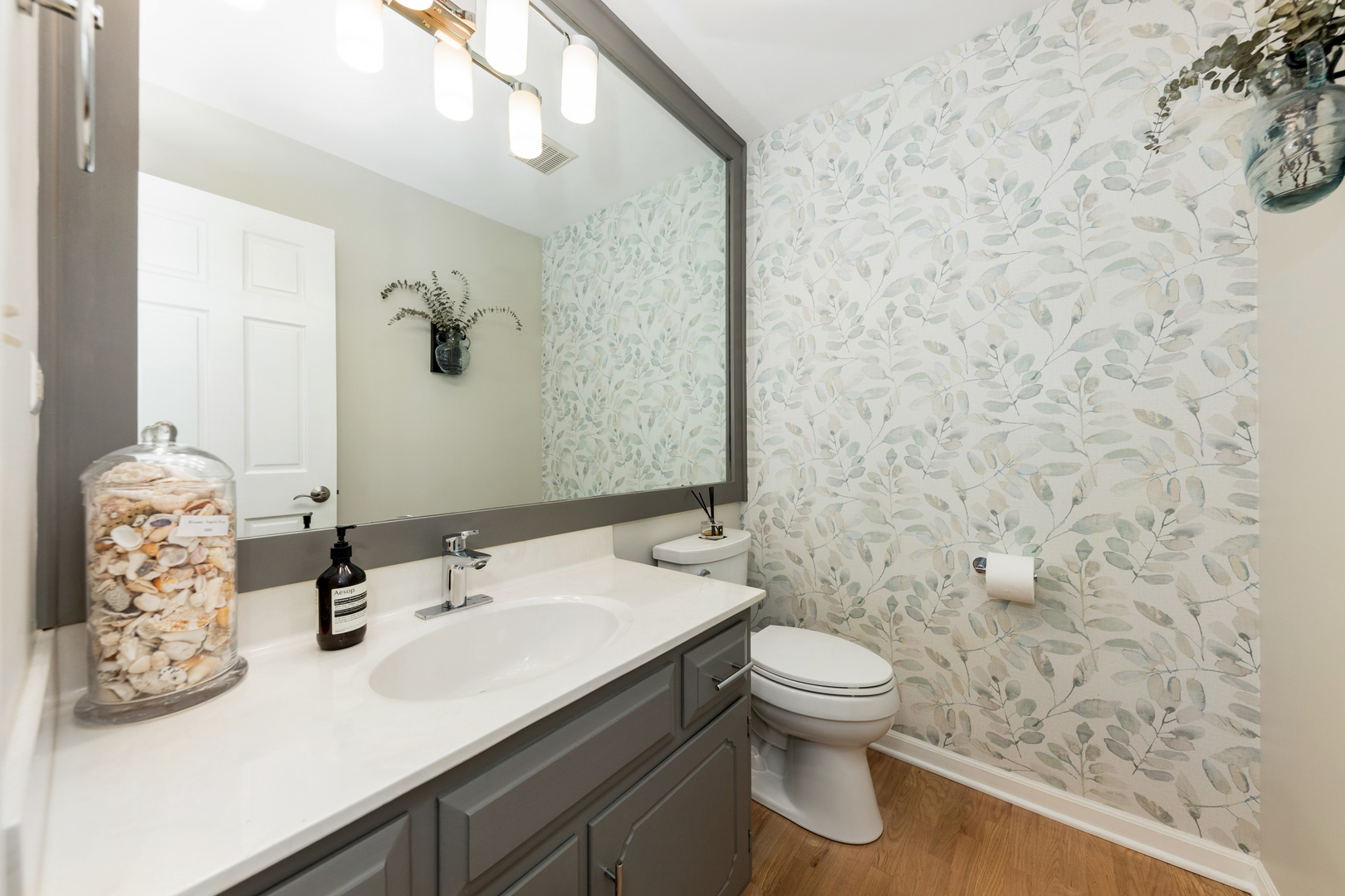 5419 Grand Avenue, Downers Grove, IL 60515