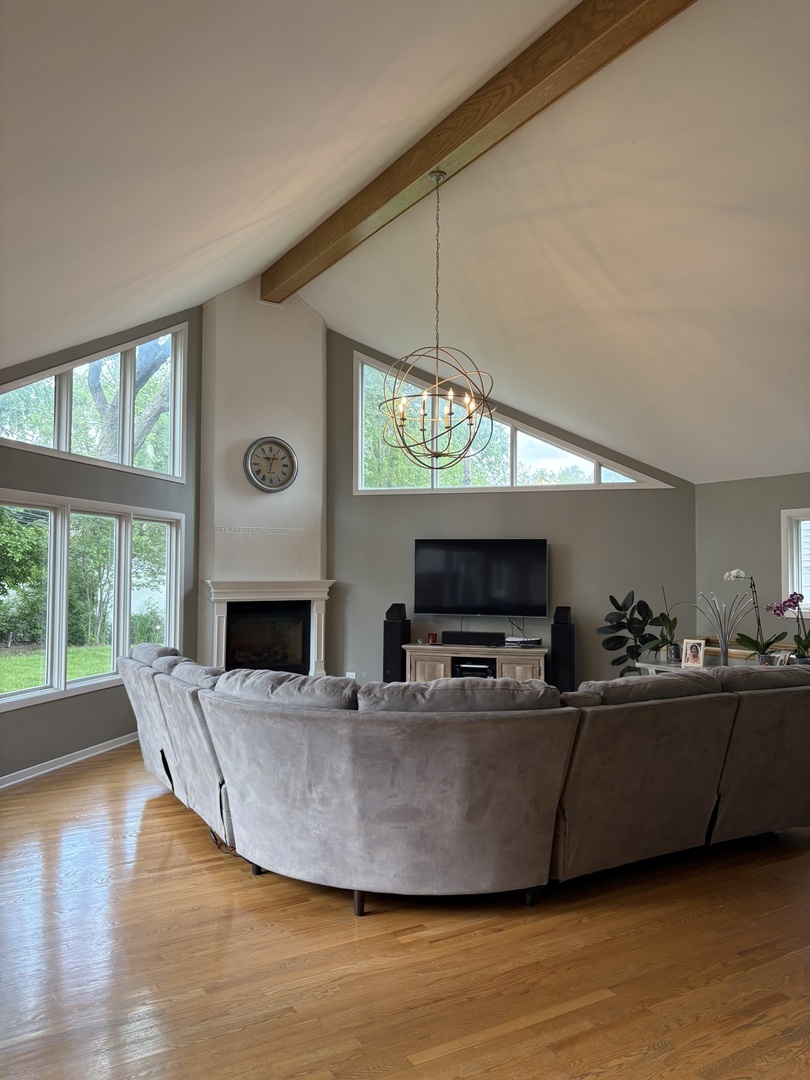 609 W Gartner Road, Naperville, IL 60540