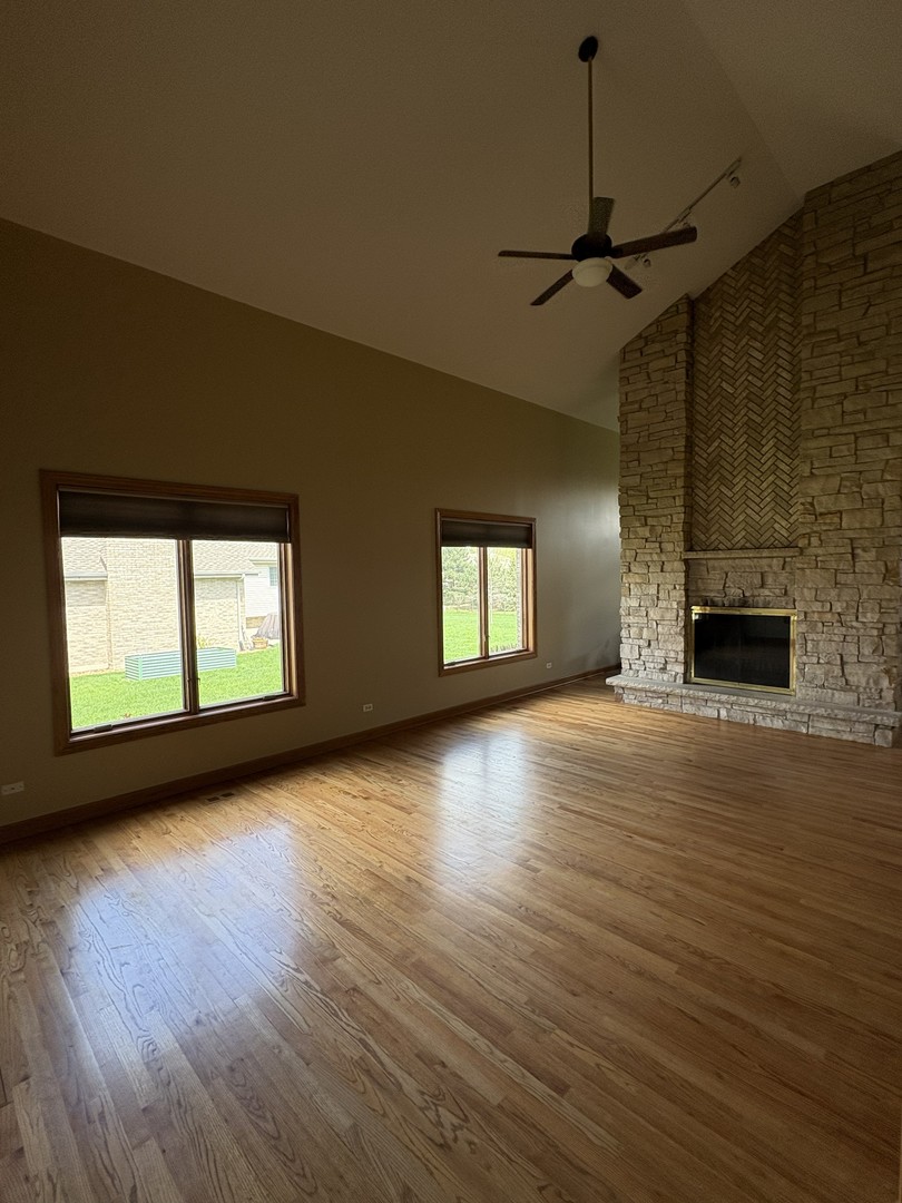 408 Siesta Drive, New Lenox, IL 60451