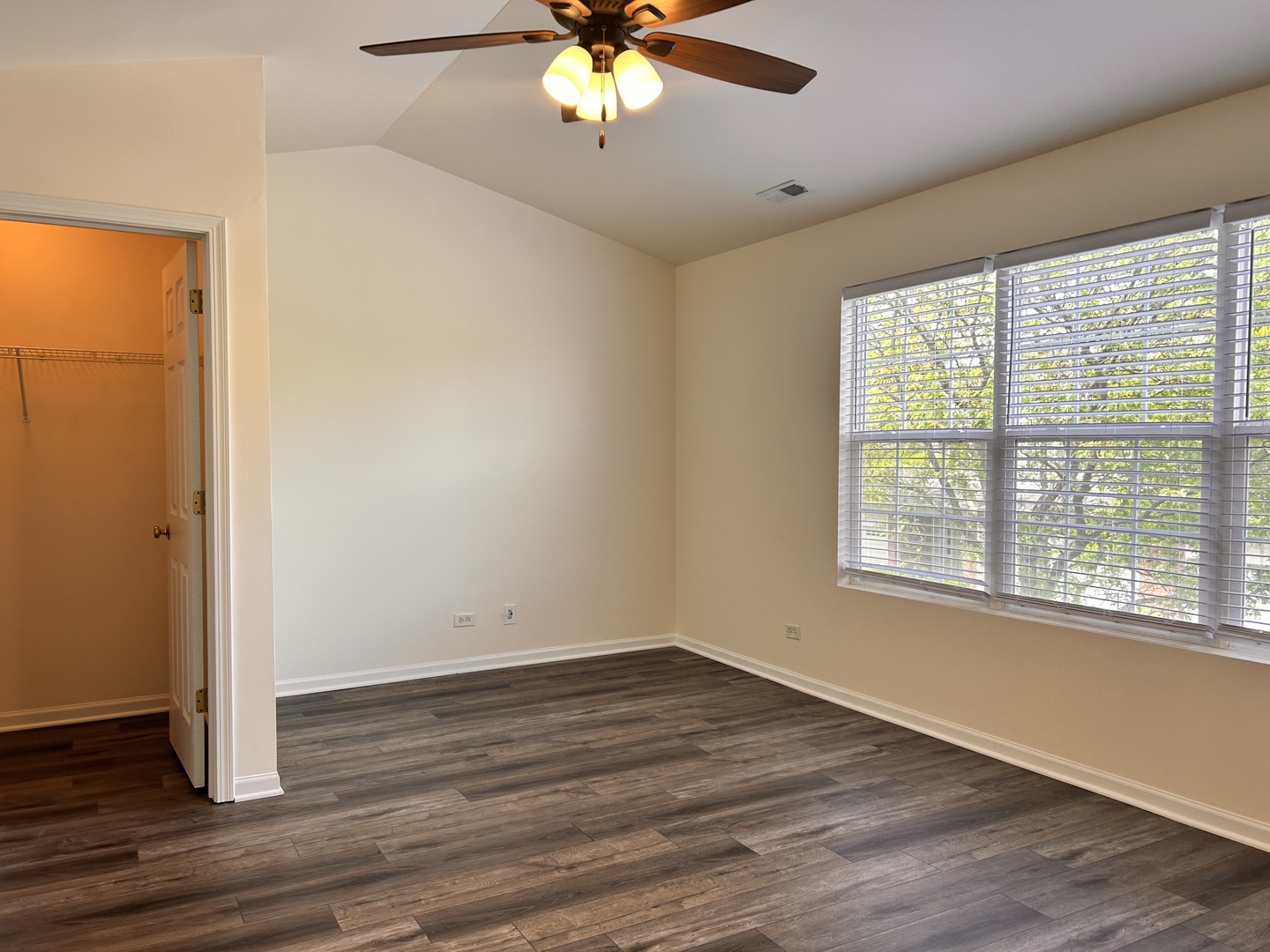 24121 Walnut Circle, Plainfield, IL 60585