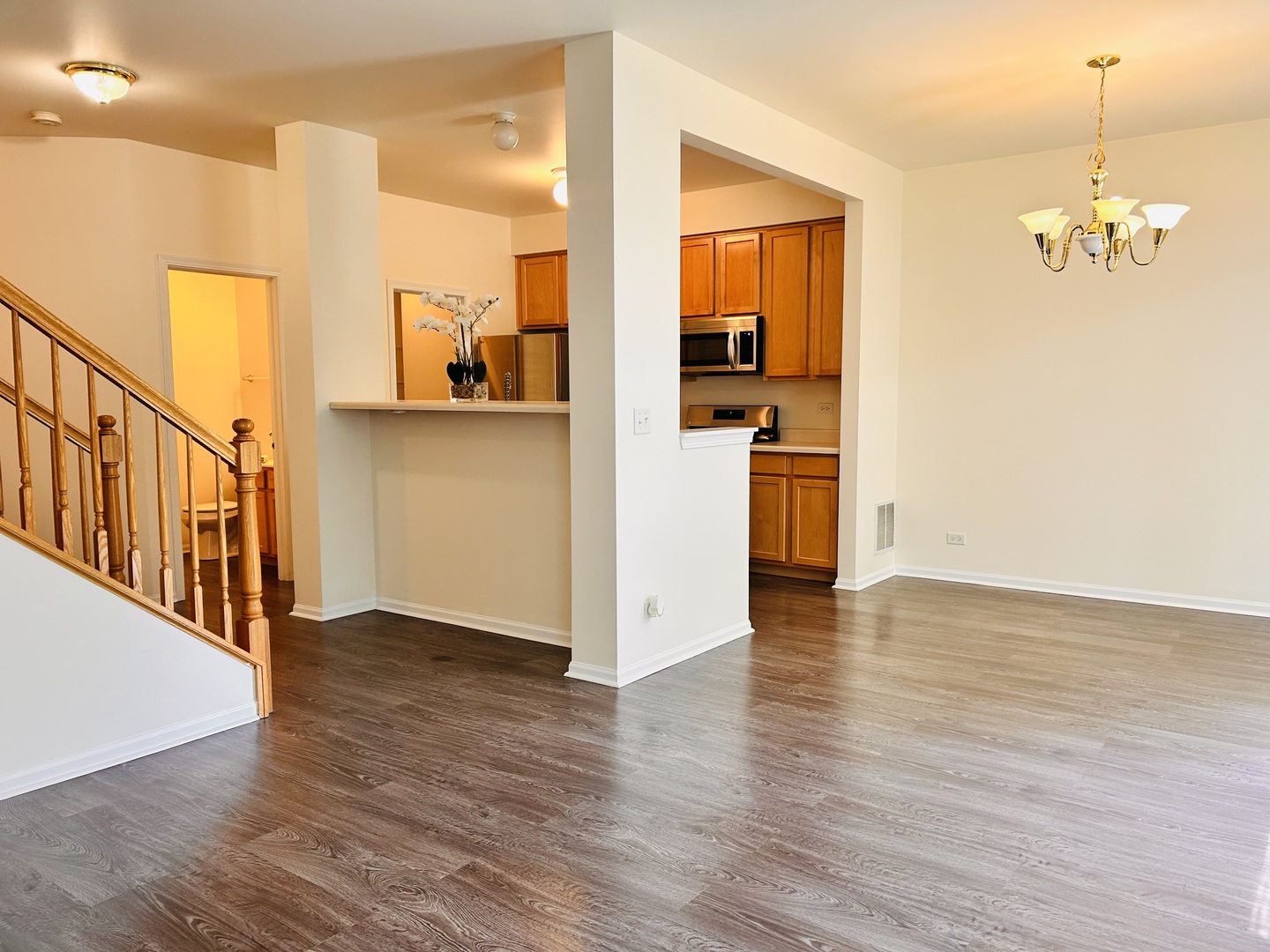 24121 Walnut Circle, Plainfield, IL 60585