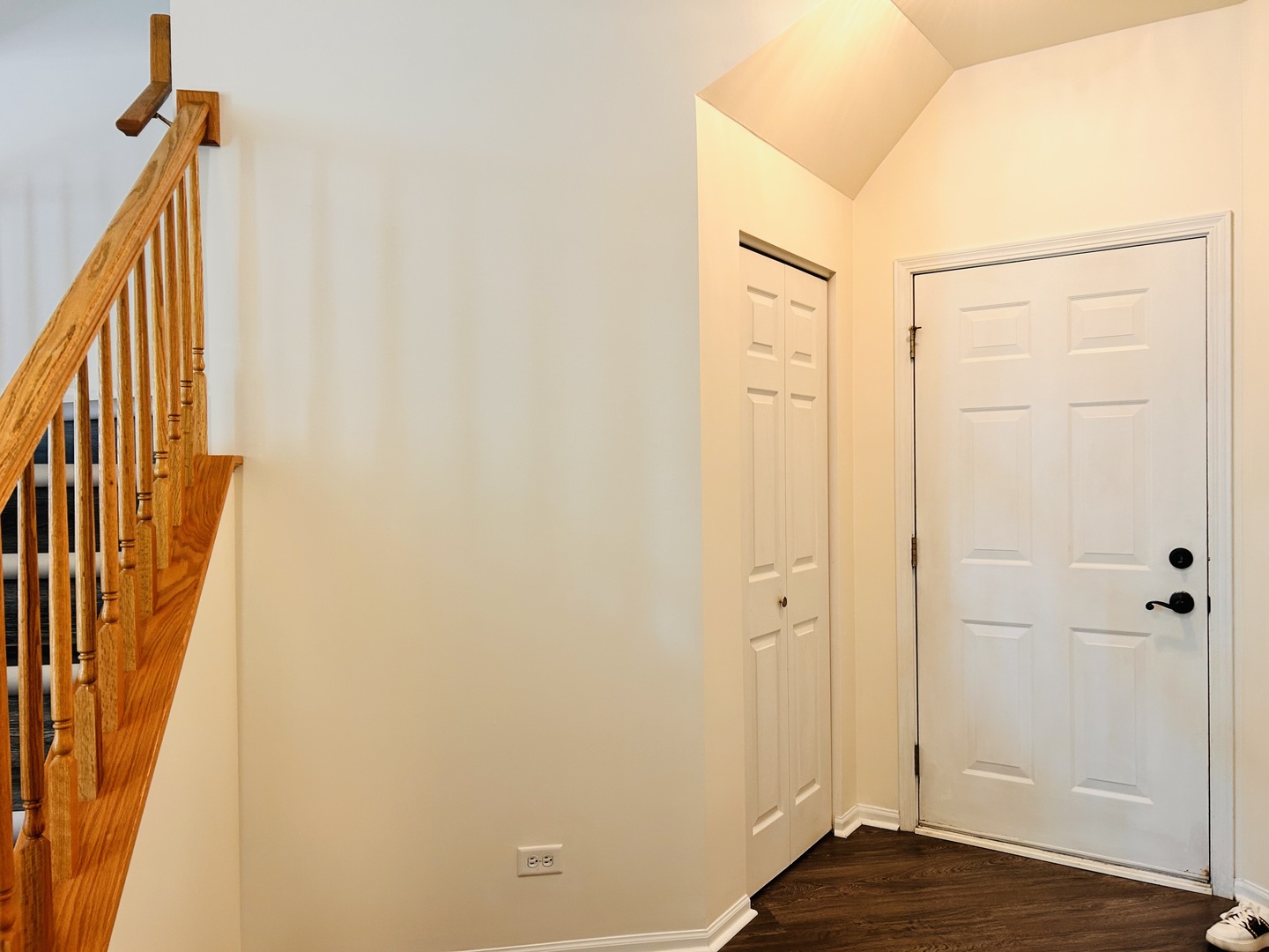 24121 Walnut Circle, Plainfield, IL 60585
