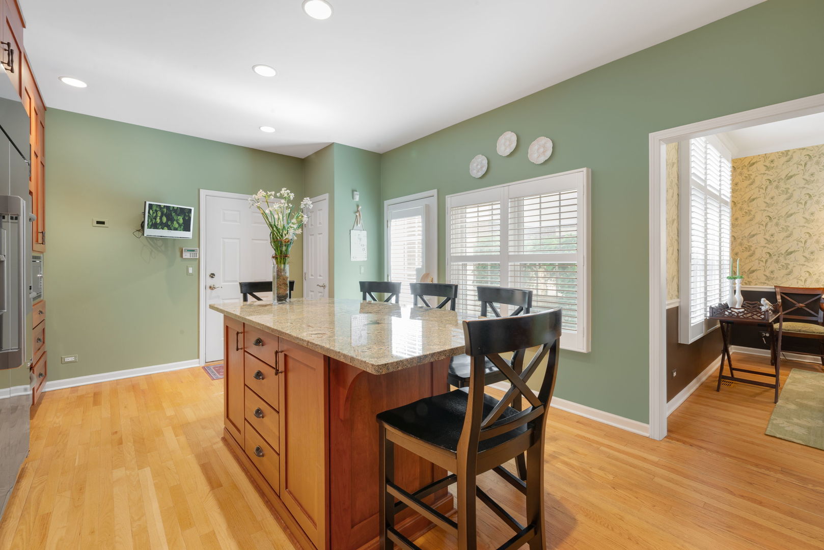 430 Park Avenue, Clarendon Hills, IL 60514