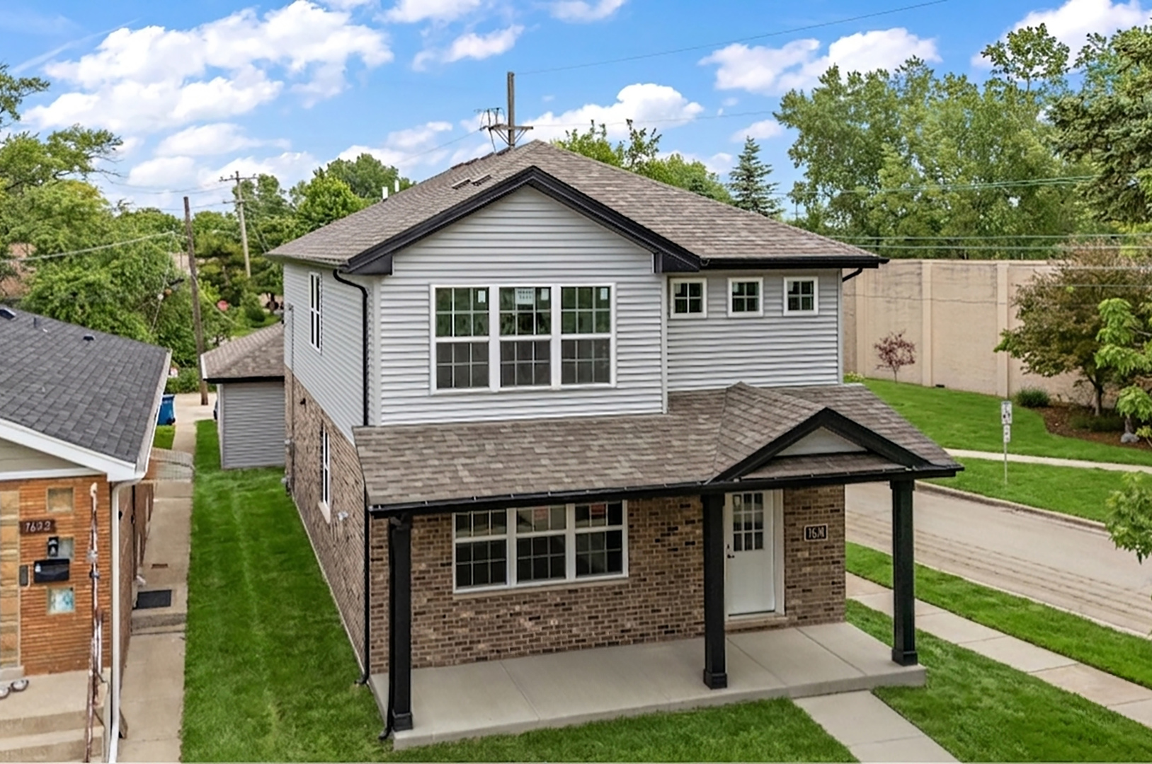 7630 W 66th Street, Bedford Park, IL 60501