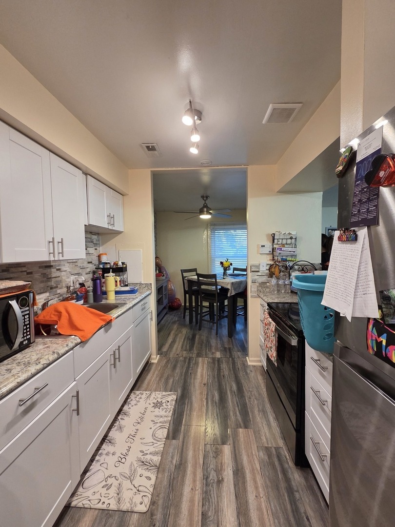 1383 S GLEN Circle #C, Aurora, IL 60506