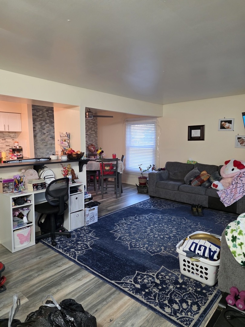 1383 S GLEN Circle #C, Aurora, IL 60506