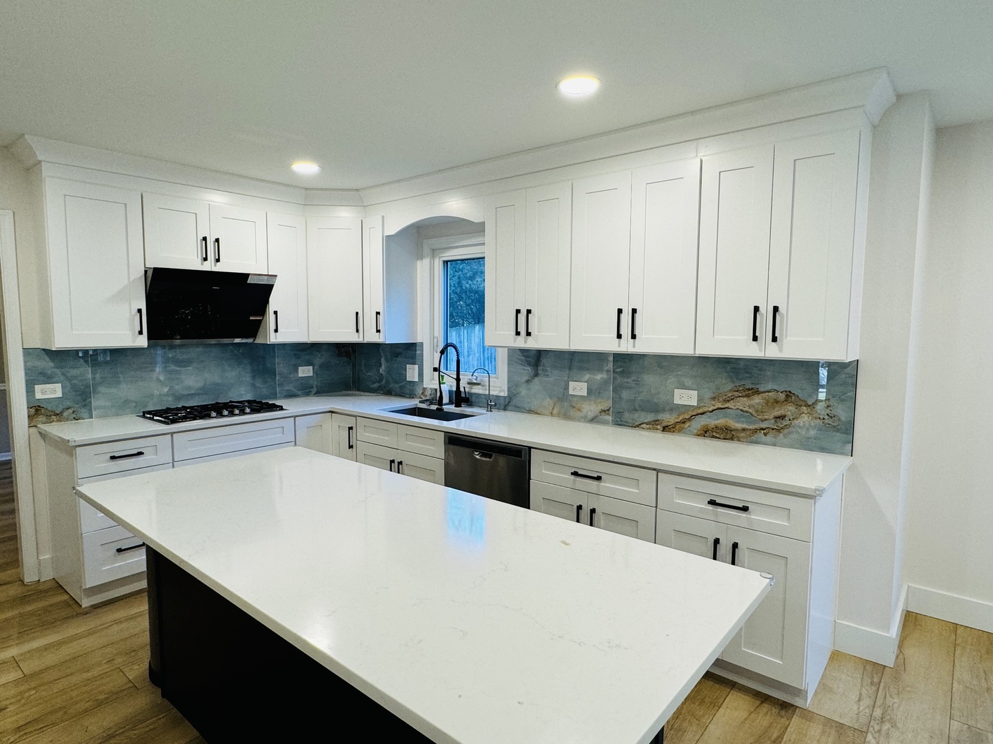 1398 E Gartner Road, Naperville, IL 60540
