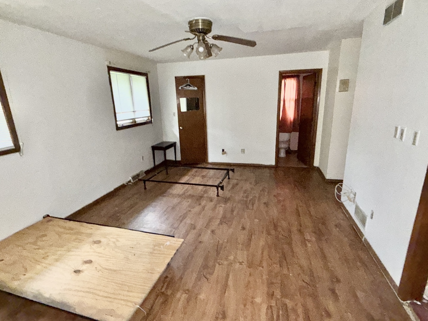 155 S Ottawa Street, Joliet, IL 60436