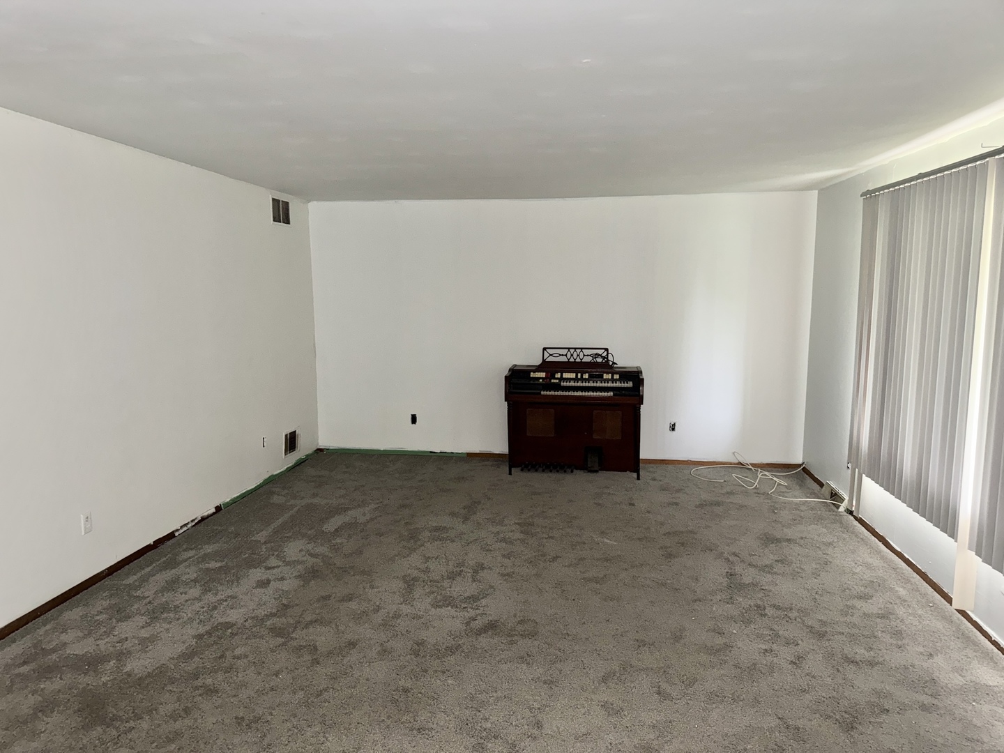 155 S Ottawa Street, Joliet, IL 60436