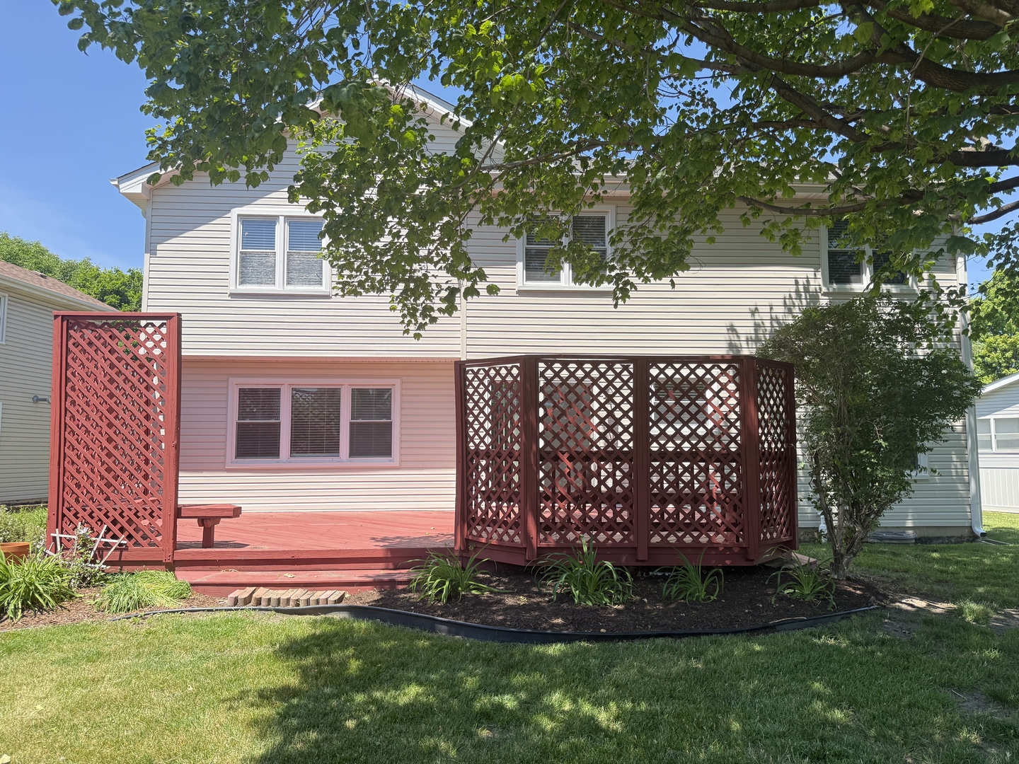 1582 Hinterlong Lane, Naperville, IL 60563