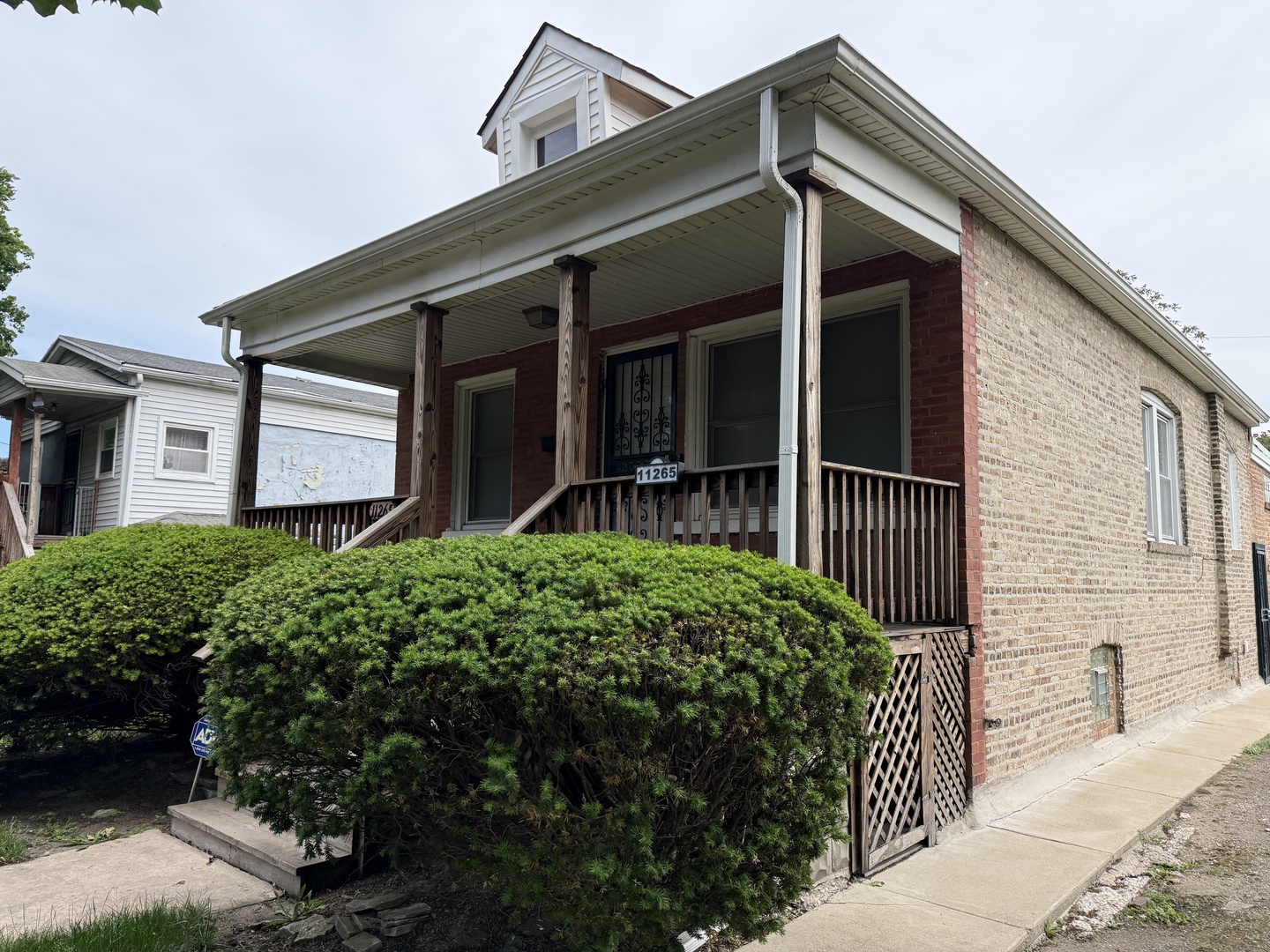 11265 S May Street, Chicago, IL 60643