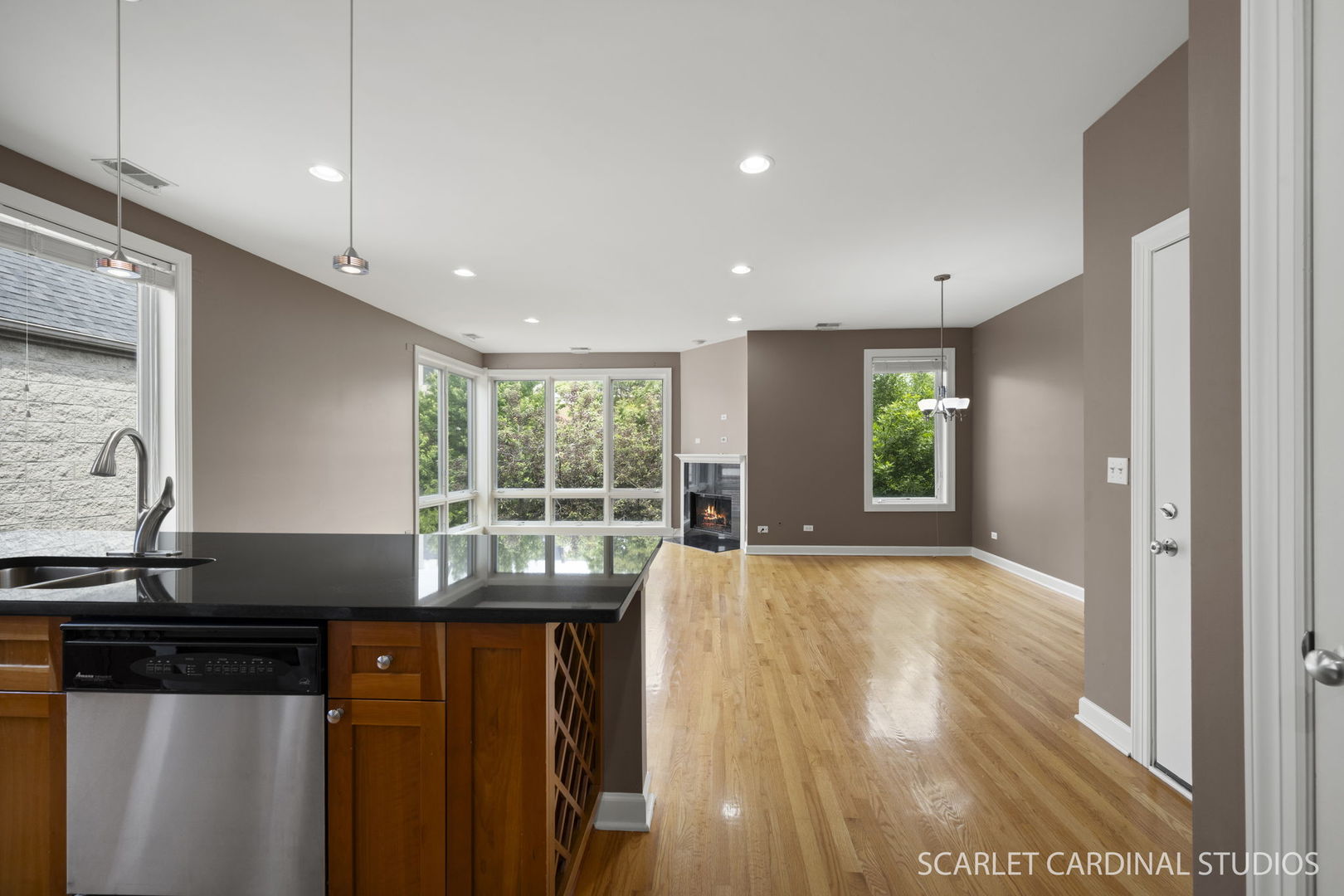 1419 W Fillmore Street #3W, Chicago, IL 60607
