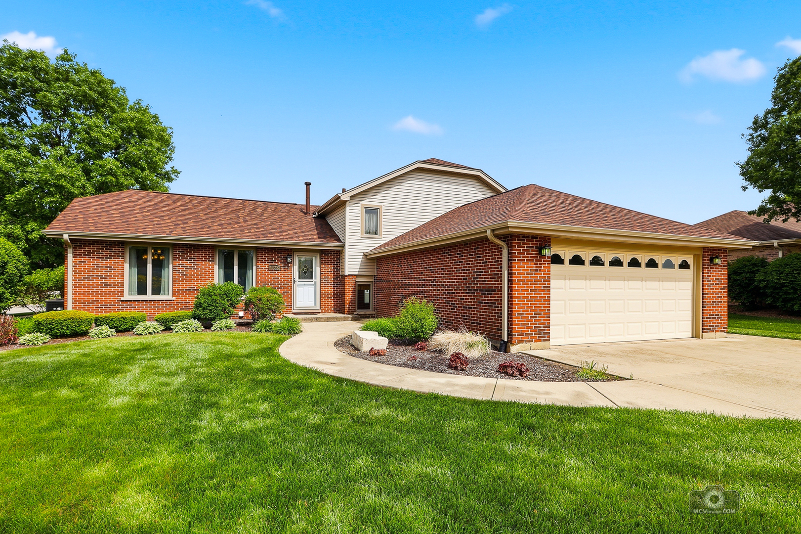 15333 Yorkshire Lane, Orland Park, IL 60462