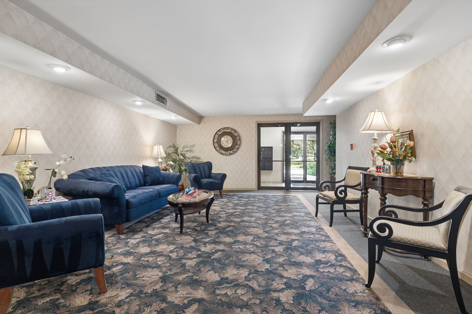 7510 Farmingdale Drive #304, Darien, IL 60561