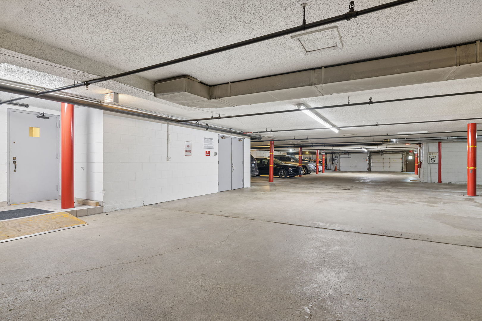 7510 Farmingdale Drive #304, Darien, IL 60561
