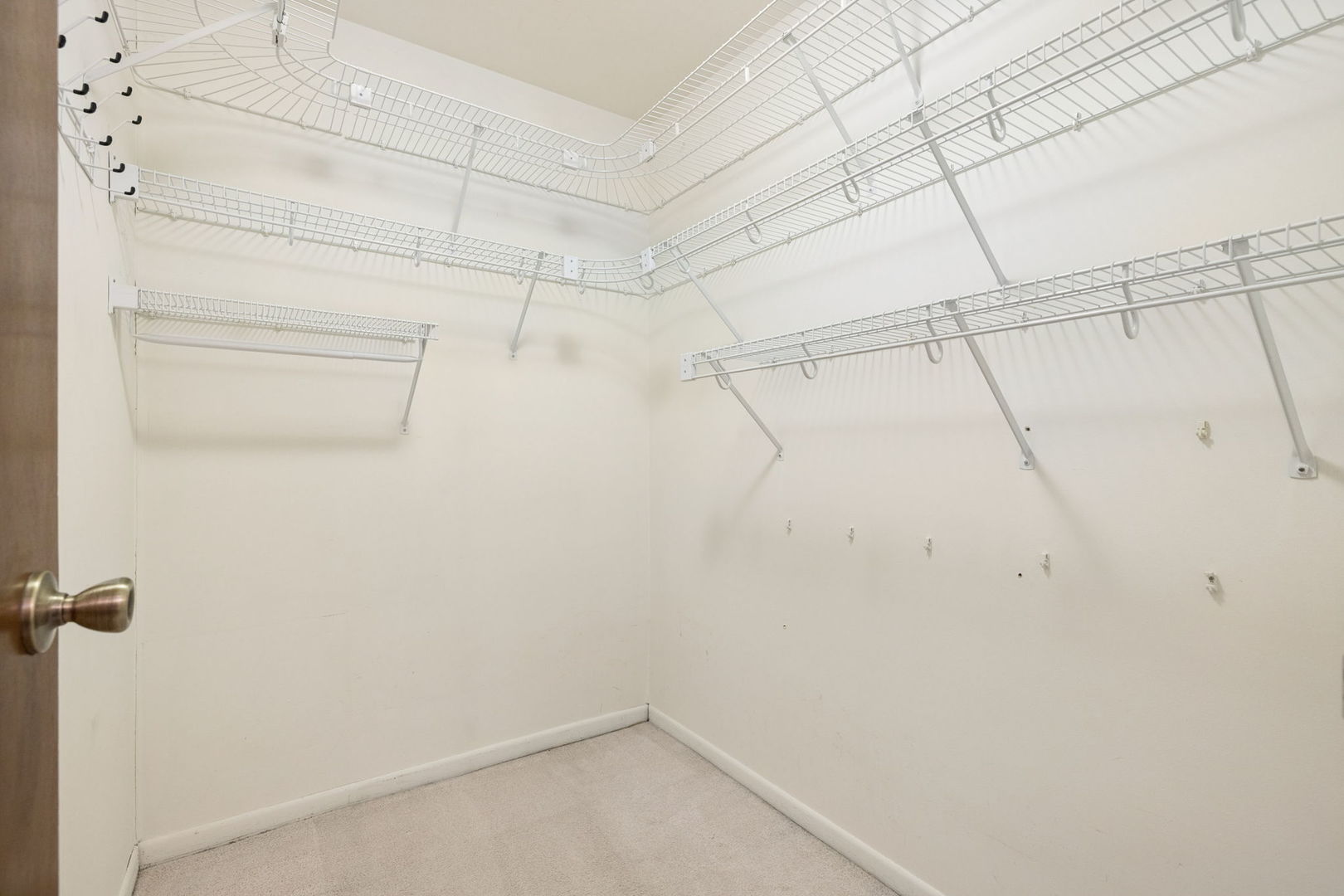 7510 Farmingdale Drive #304, Darien, IL 60561