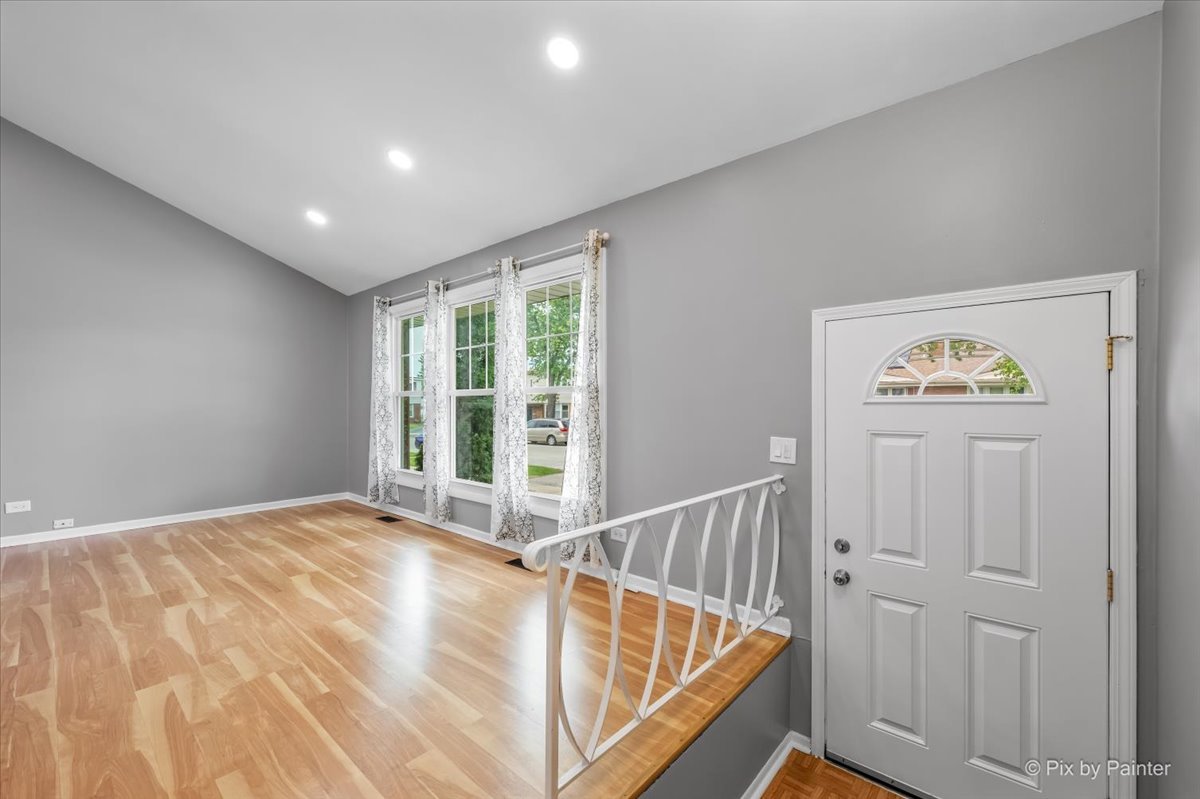 9137 Barberry Lane #9137, Des Plaines, IL 60016