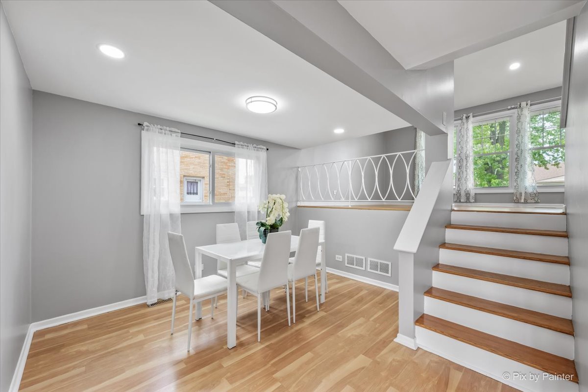 9137 Barberry Lane #9137, Des Plaines, IL 60016