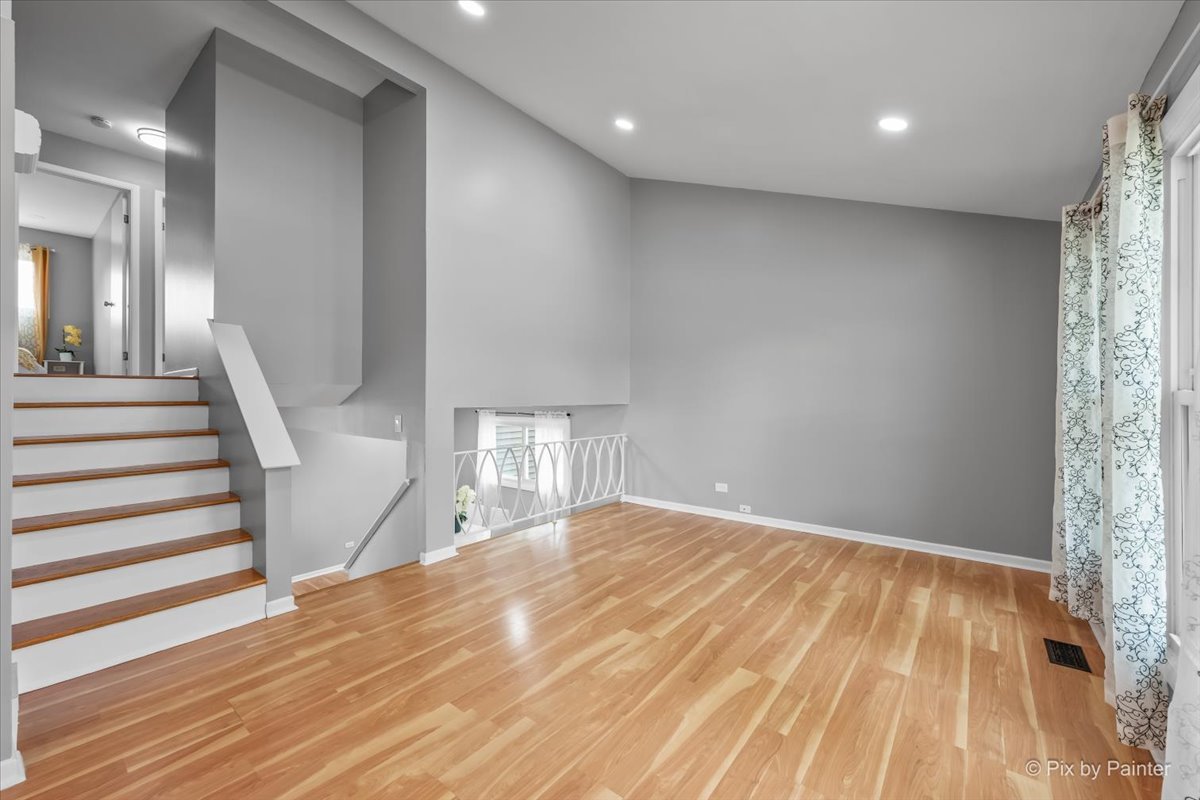9137 Barberry Lane #9137, Des Plaines, IL 60016