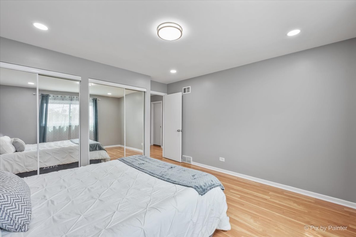 9137 Barberry Lane #9137, Des Plaines, IL 60016