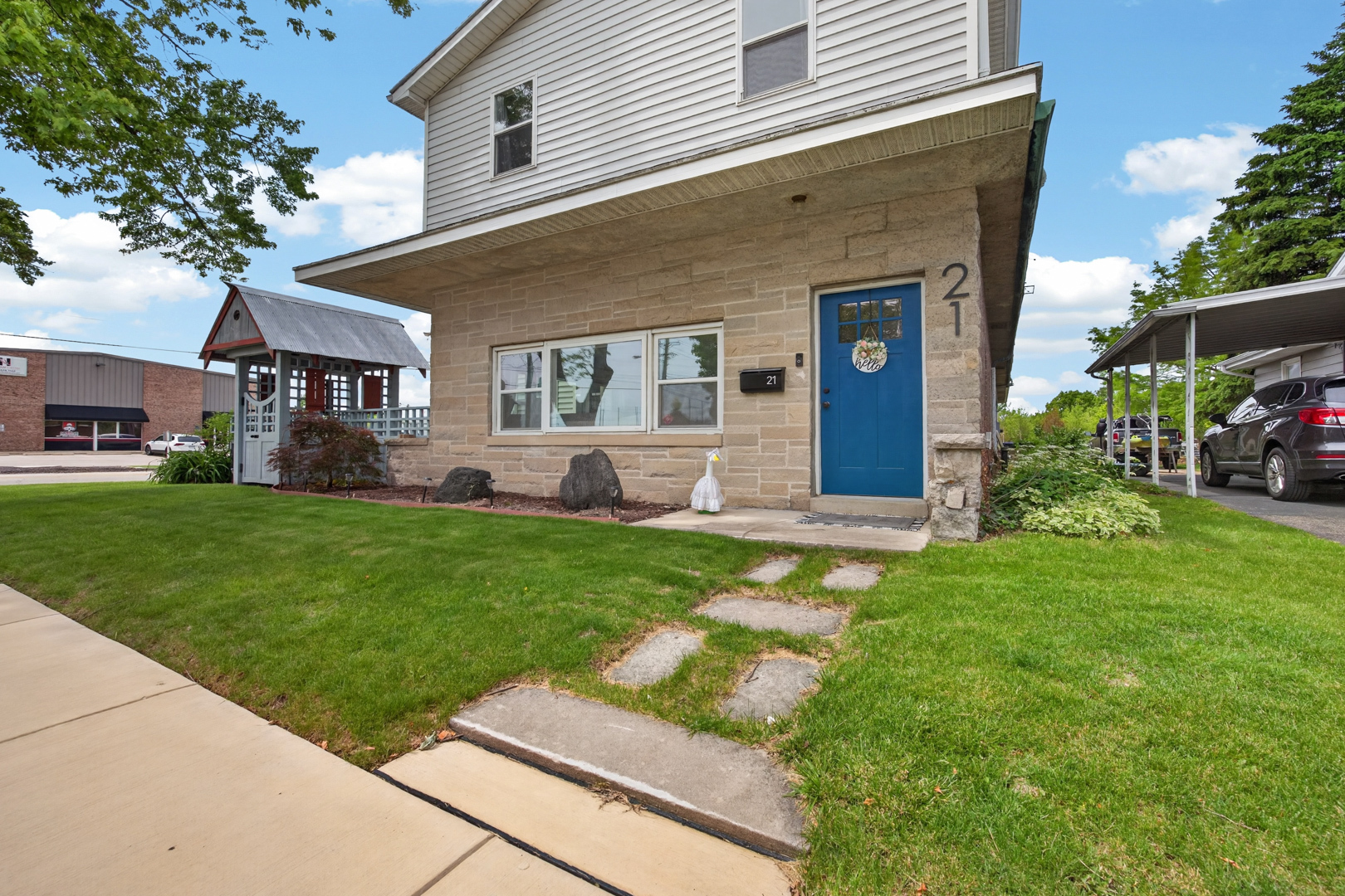 21 Berenz Place, Bloomington, IL 61701