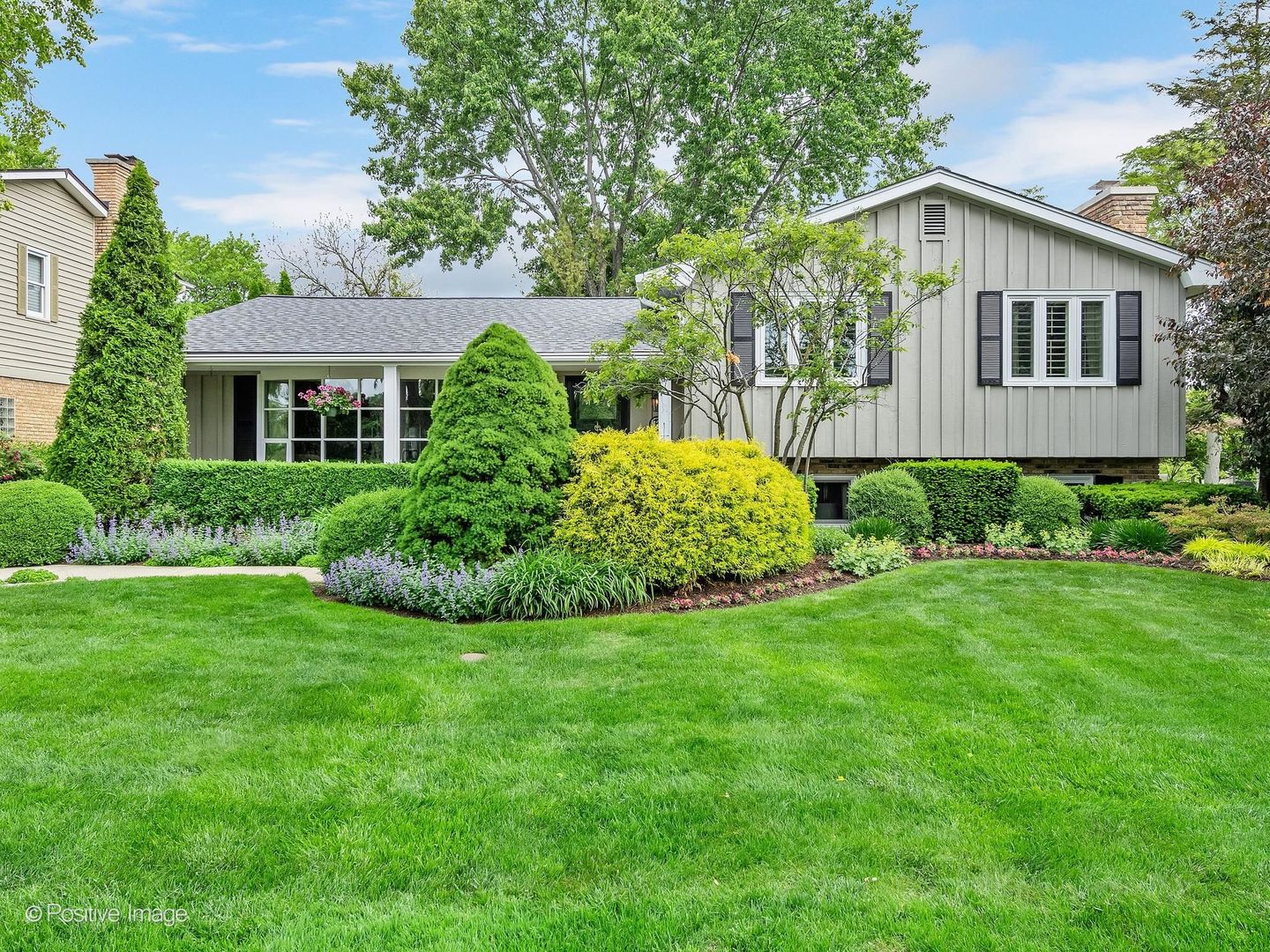 126 Naperville Road, Clarendon Hills, IL 60514