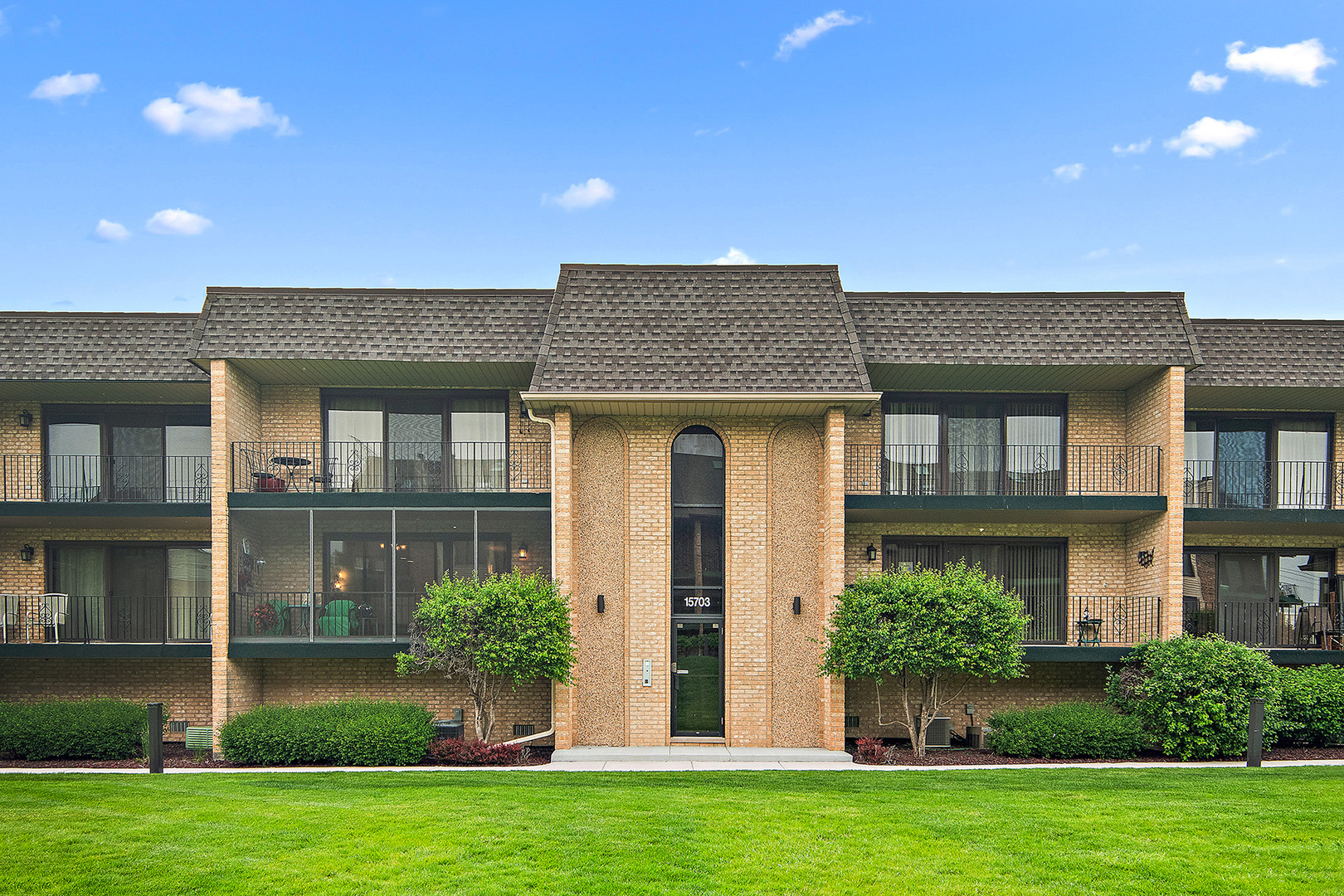 15703 Old Orchard Court #1S, Orland Park, IL 60462