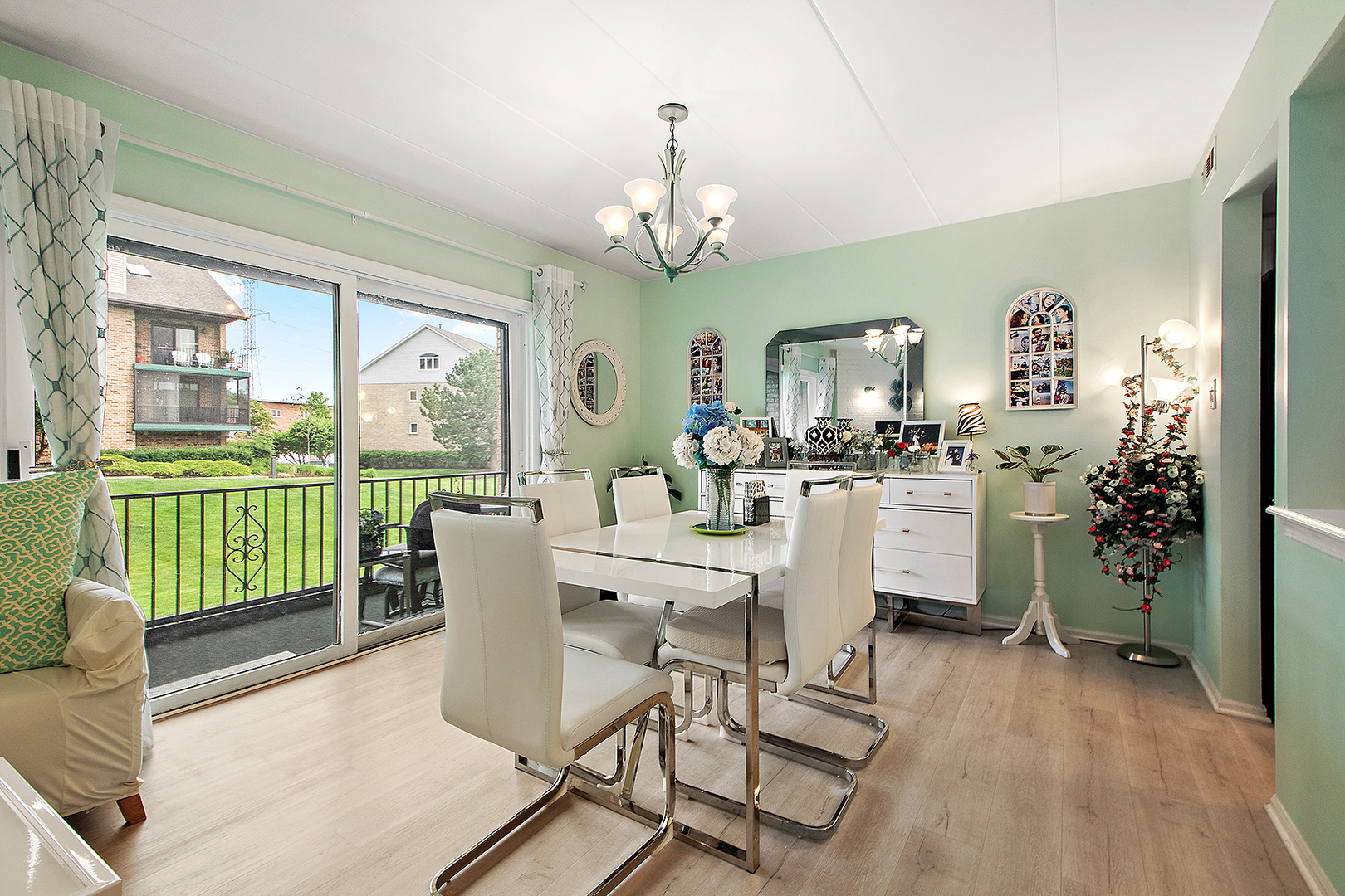 15703 Old Orchard Court #1S, Orland Park, IL 60462