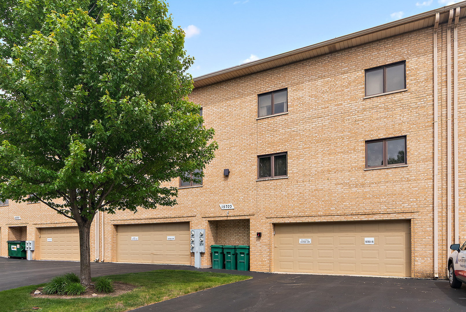 15703 Old Orchard Court #1S, Orland Park, IL 60462