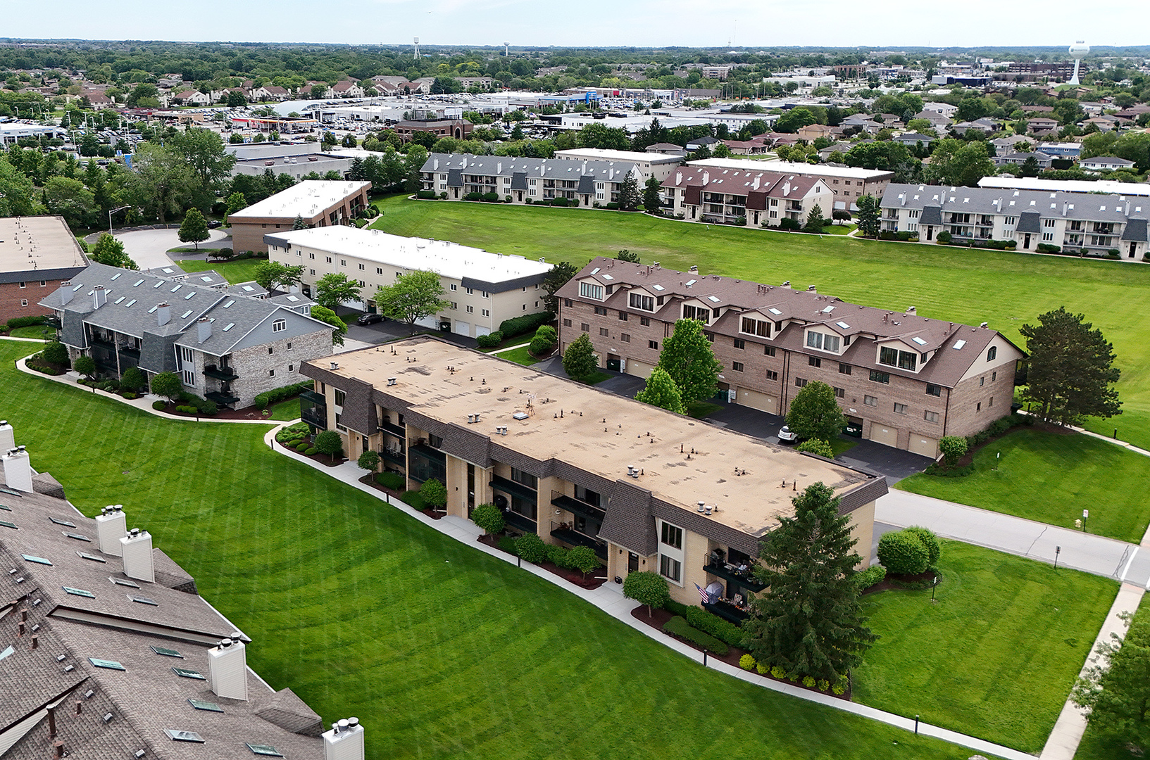15703 Old Orchard Court #1S, Orland Park, IL 60462