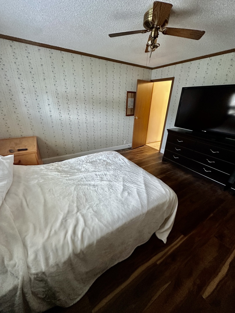19900 128th Street #221, Bristol, WI 53104