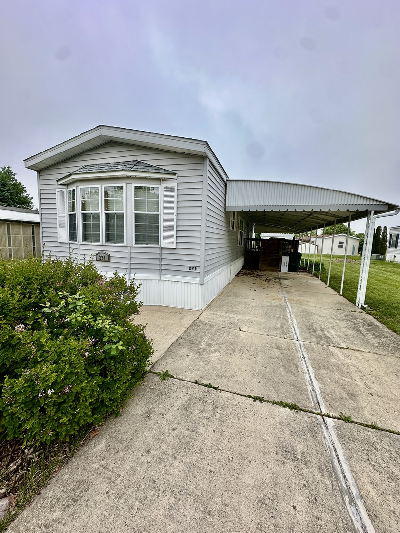 19900 128th Street #221, Bristol, WI 53104