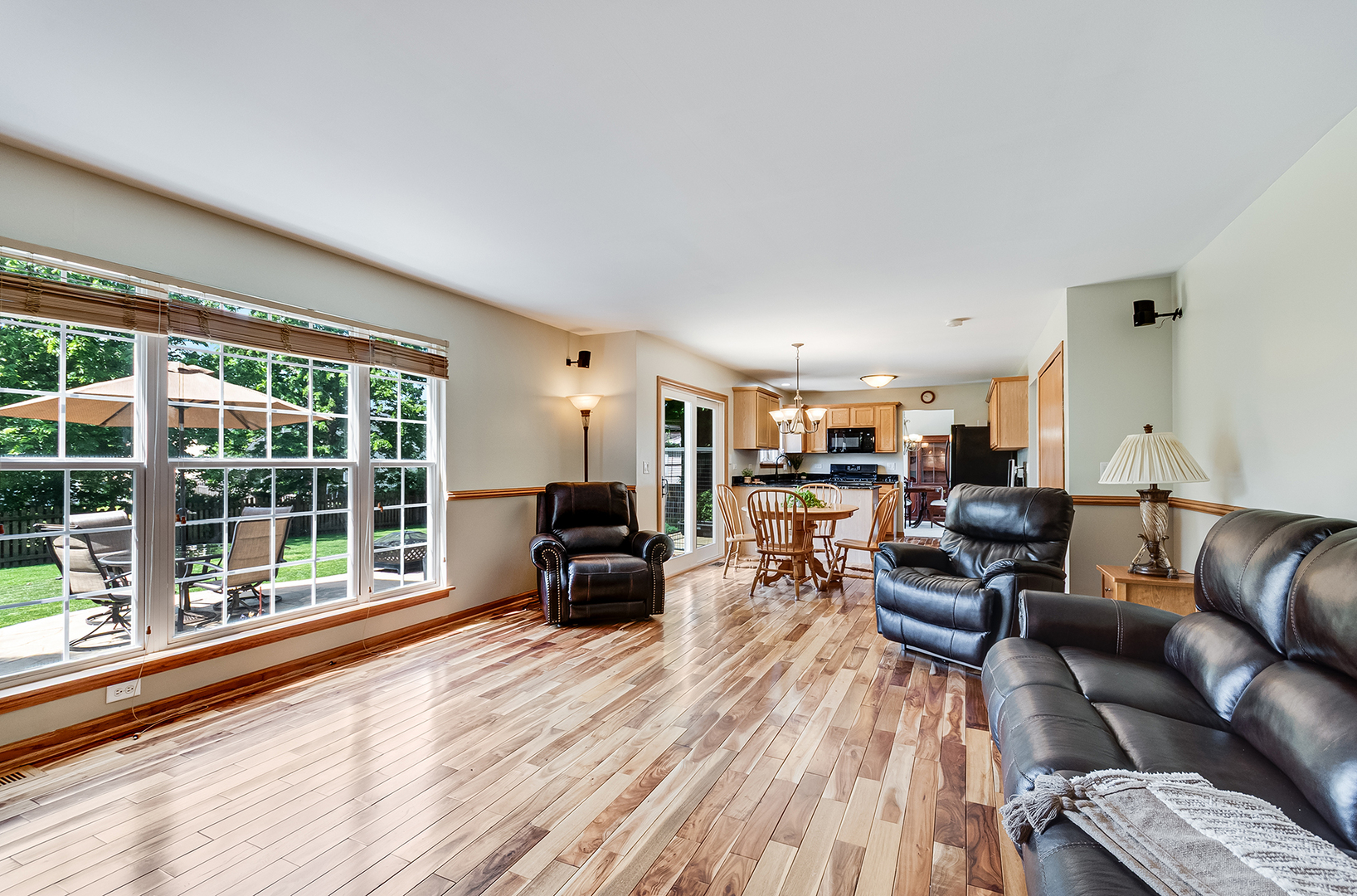 329 Millstream Lane, Oswego, IL 60543