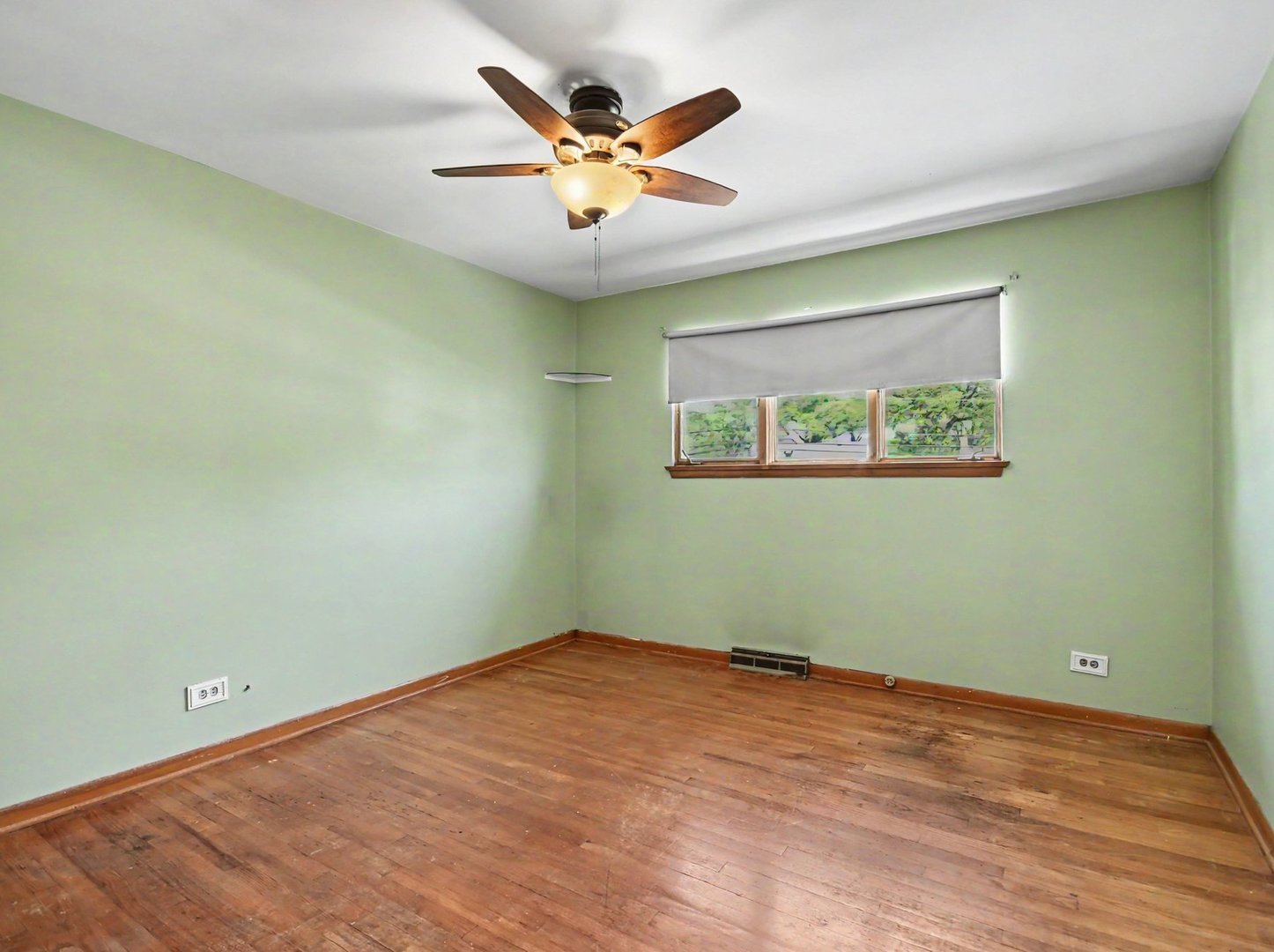 14107 S Mackinaw Avenue, Burnham, IL 60633