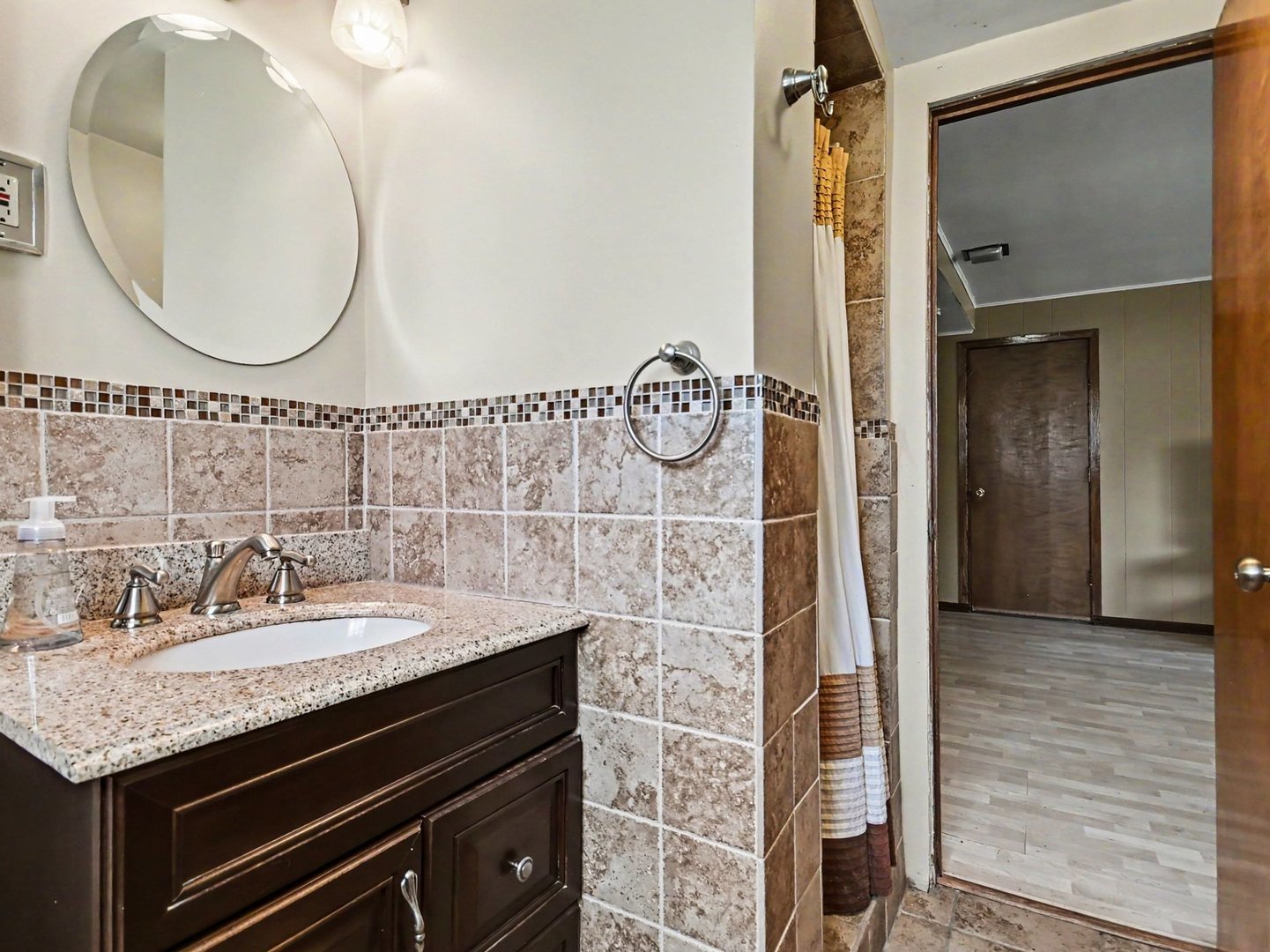 14107 S Mackinaw Avenue, Burnham, IL 60633