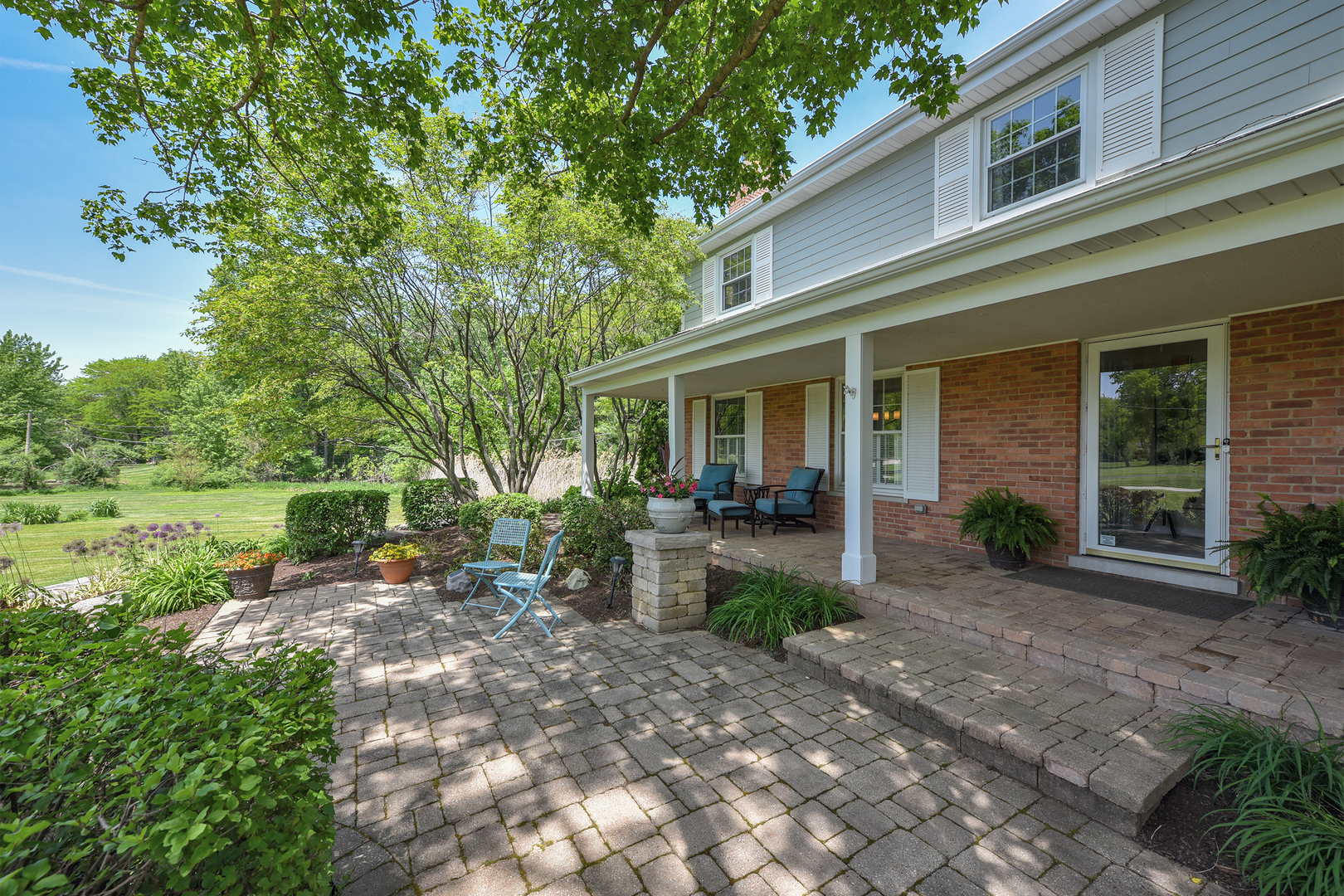 1550 Banbury Road, Inverness, IL 60067