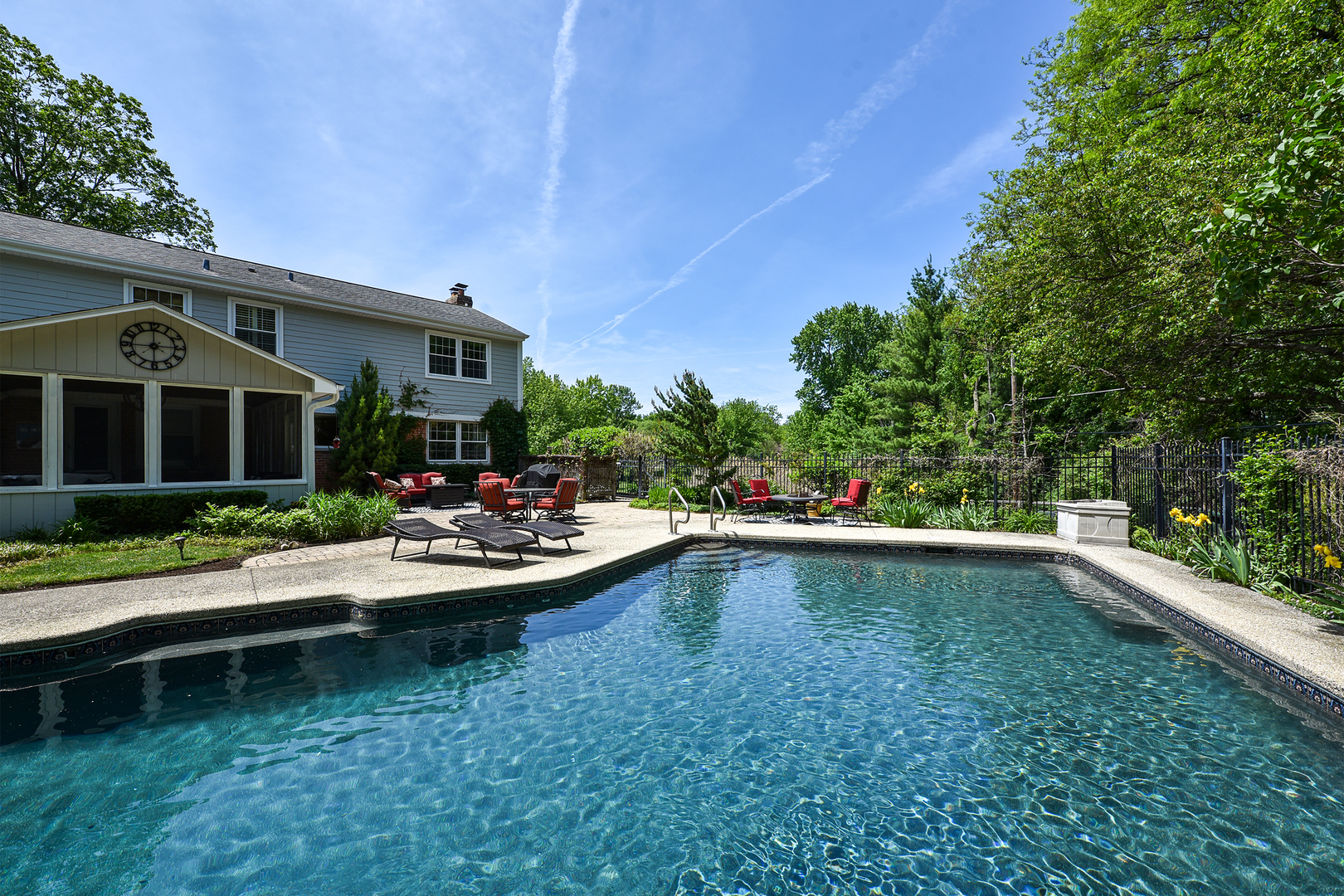 1550 Banbury Road, Inverness, IL 60067