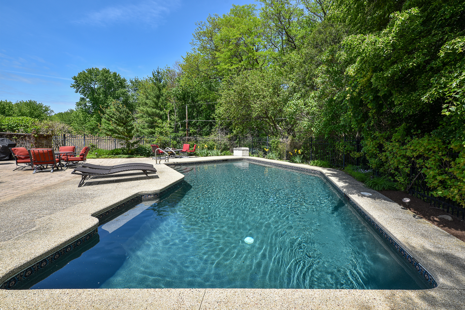 1550 Banbury Road, Inverness, IL 60067
